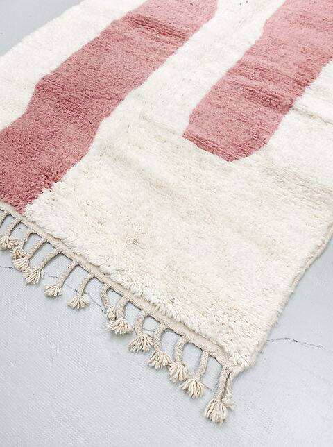 Traditional handmade Beni Ouarin rug size 150 x 250 cm