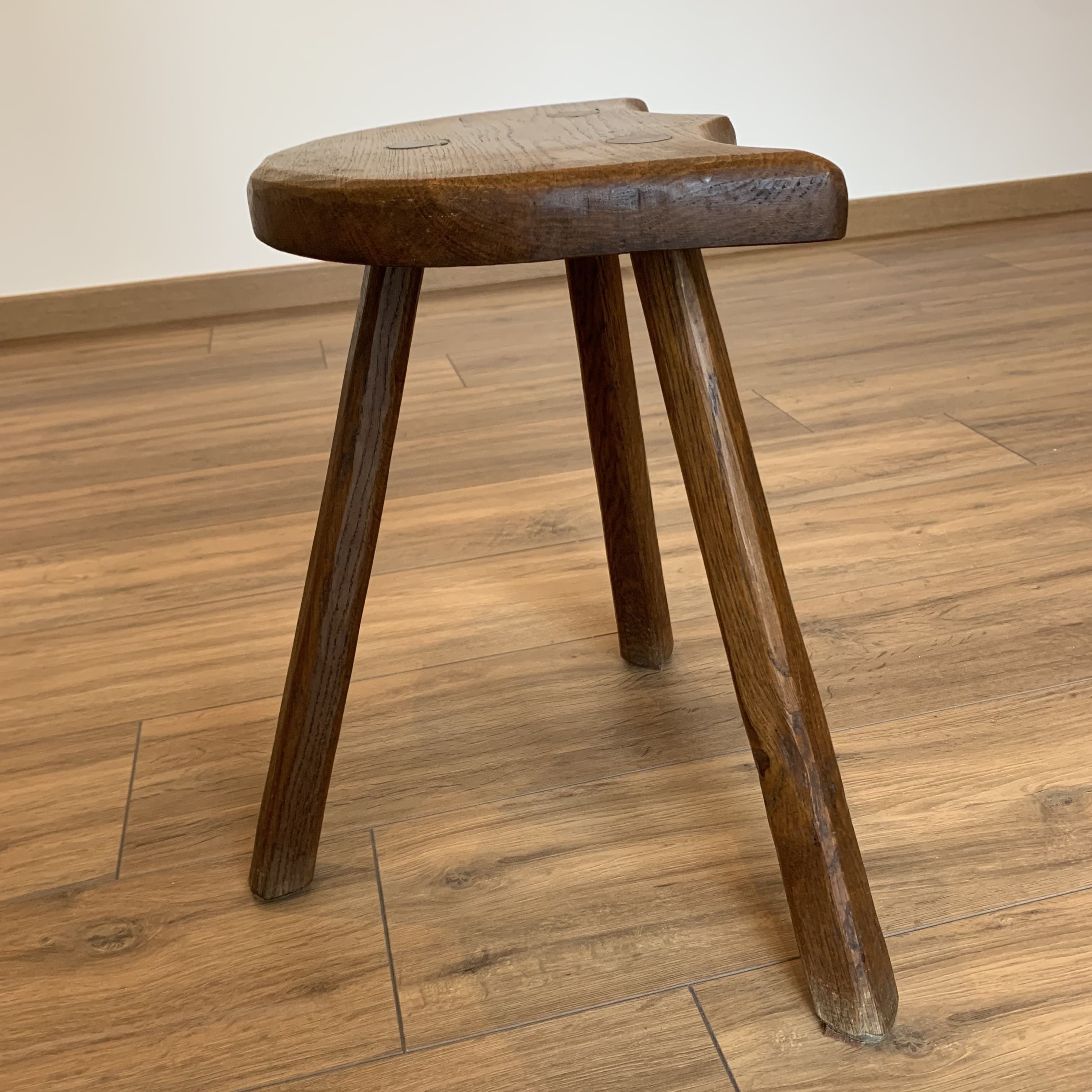 Tripod stool