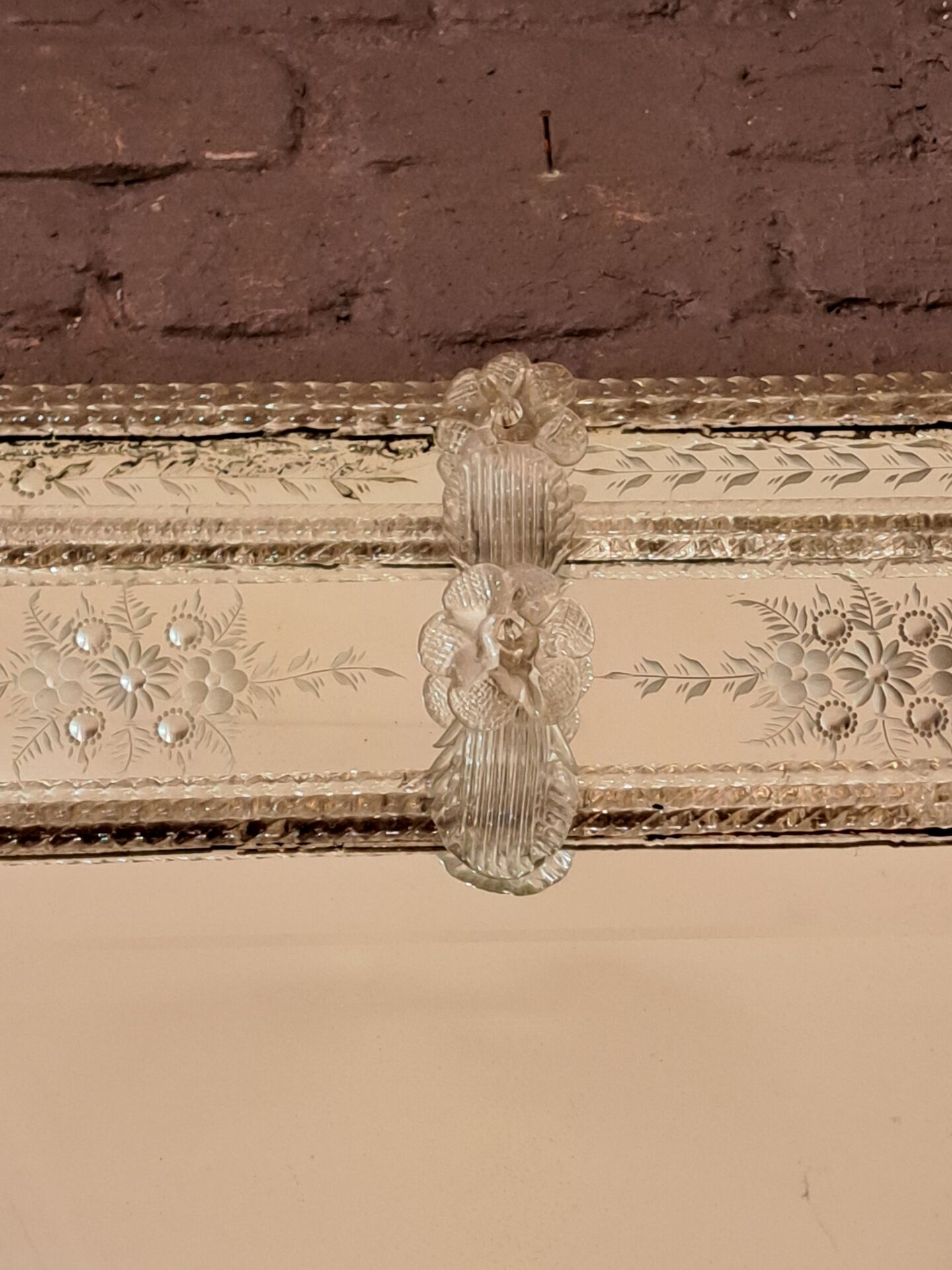 Venetian mirror with Murano glass frame