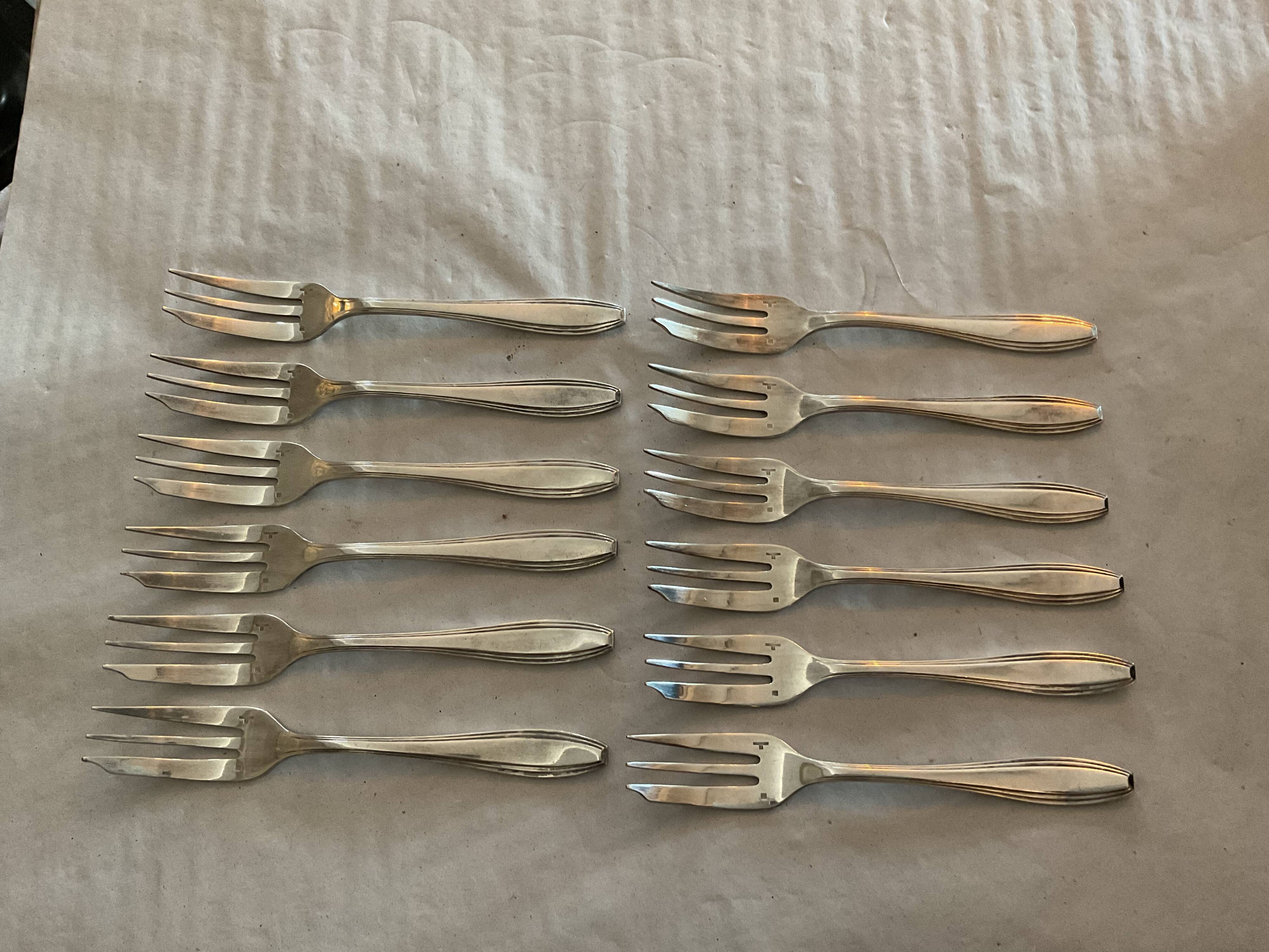 Cutlery.12 dessert forks .silver metal