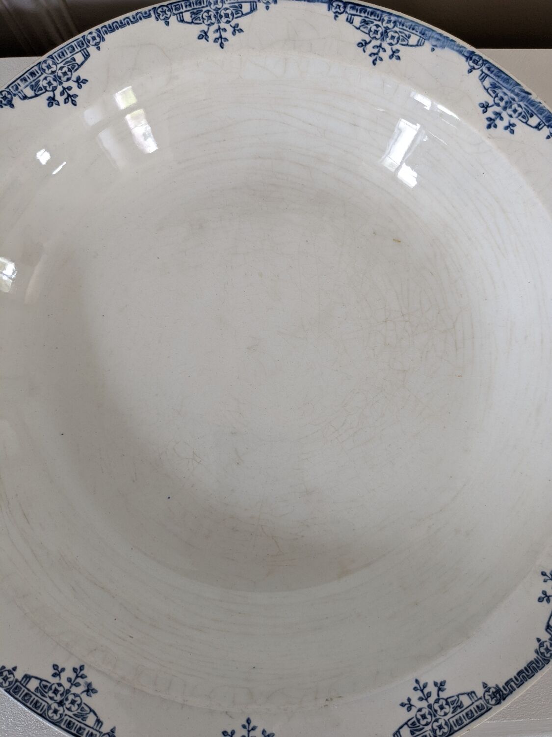 Hollow dish Gien porcelain