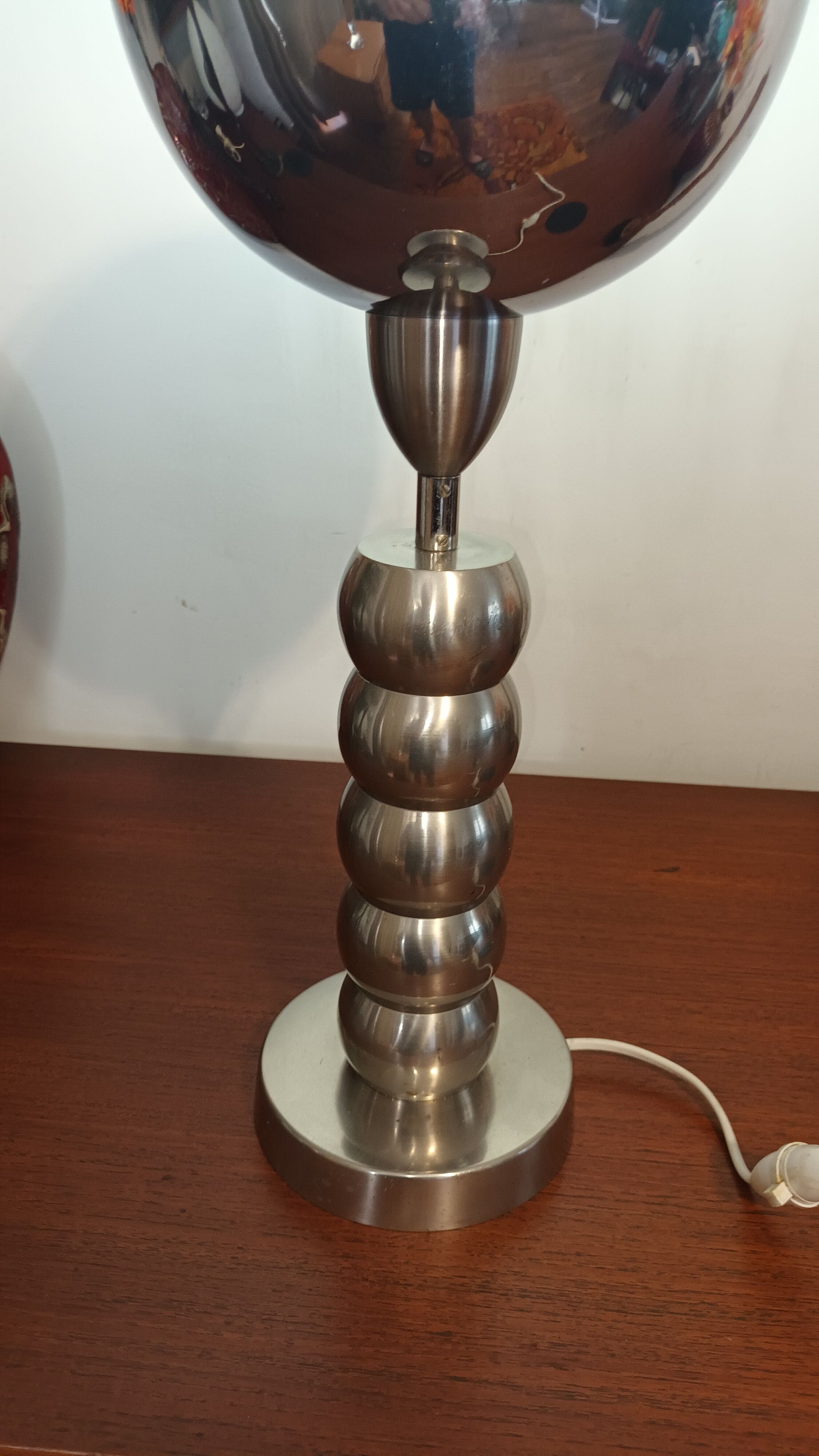 "Space Age" table lamp from the 1970s.