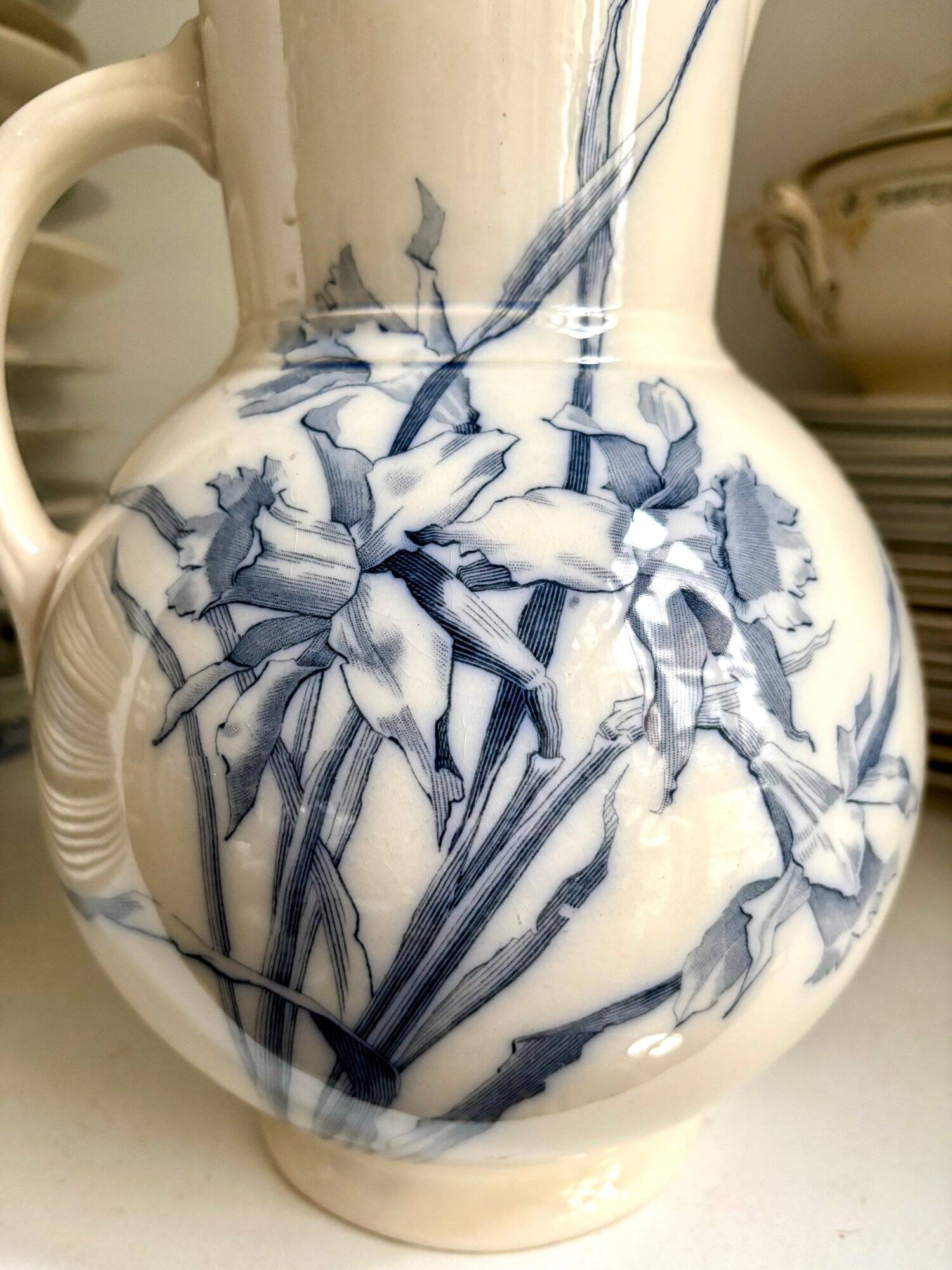 Sarreguemines pitcher, iron earthenware jug, "Narcissus" service