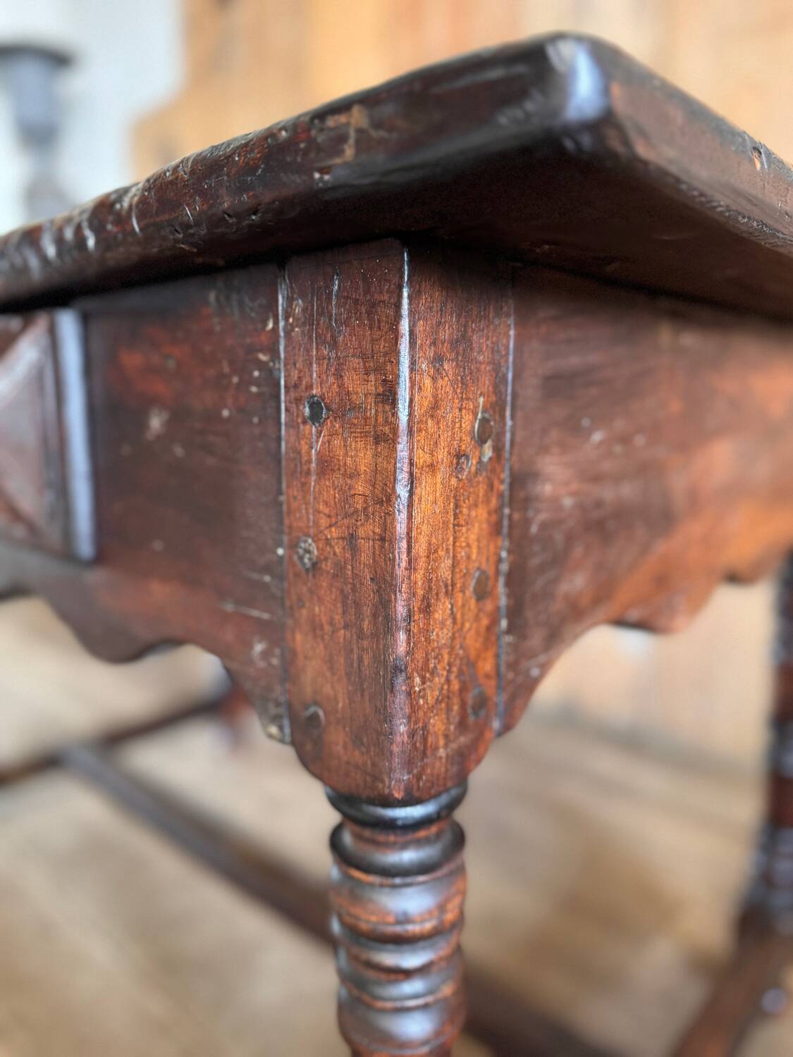 Cévenole table in chestnut wood, 19th-century folk art.