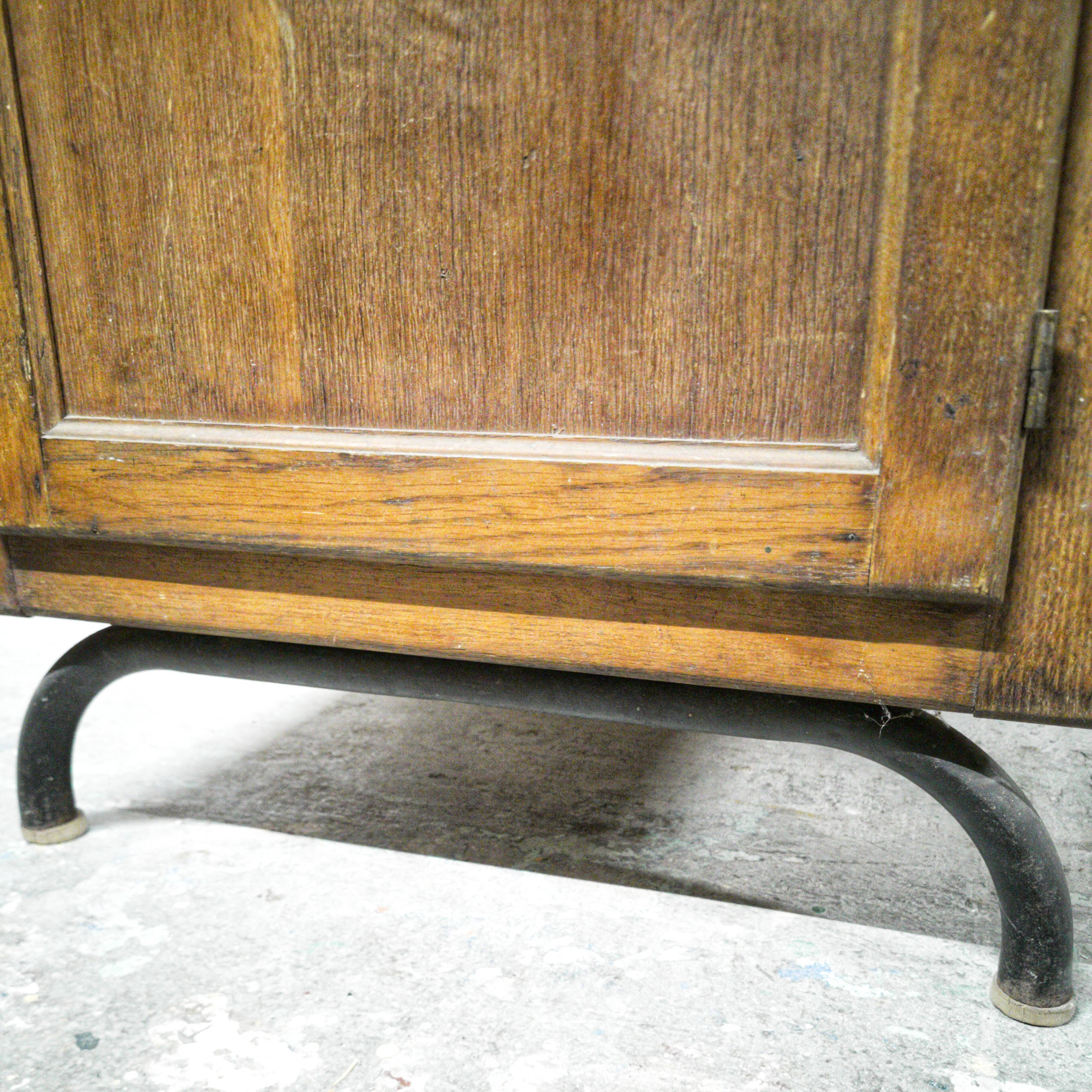 Armoire d'internat vintage