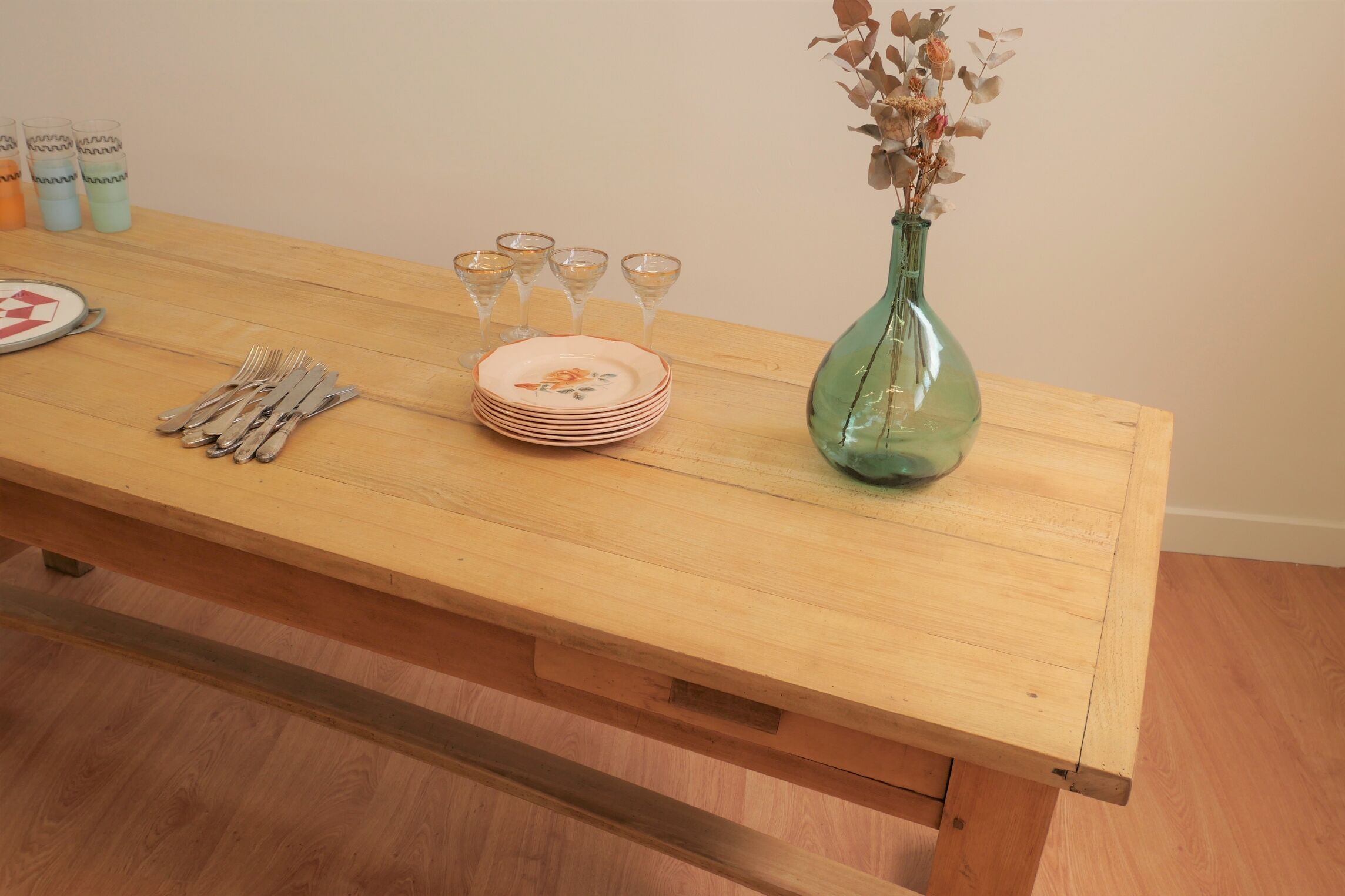 Farm table