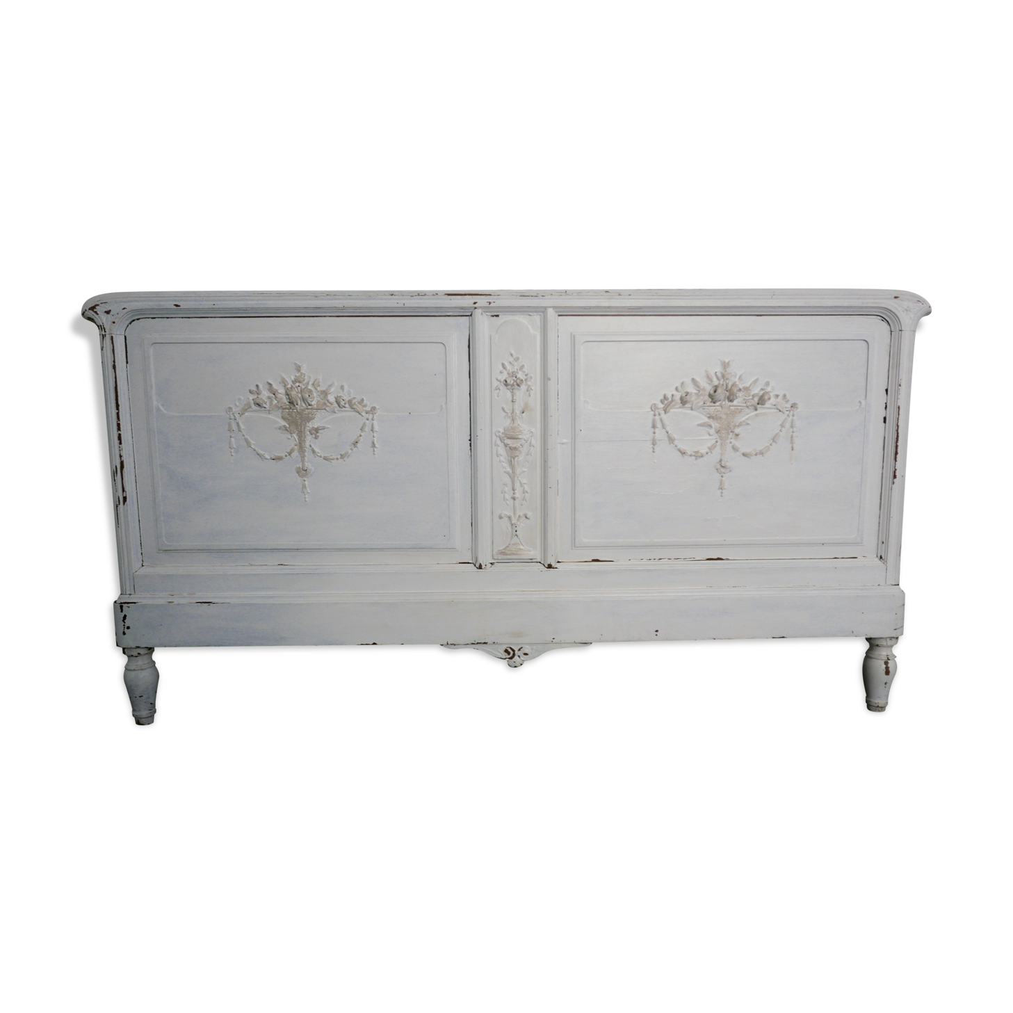 Head of bed two places old and patina