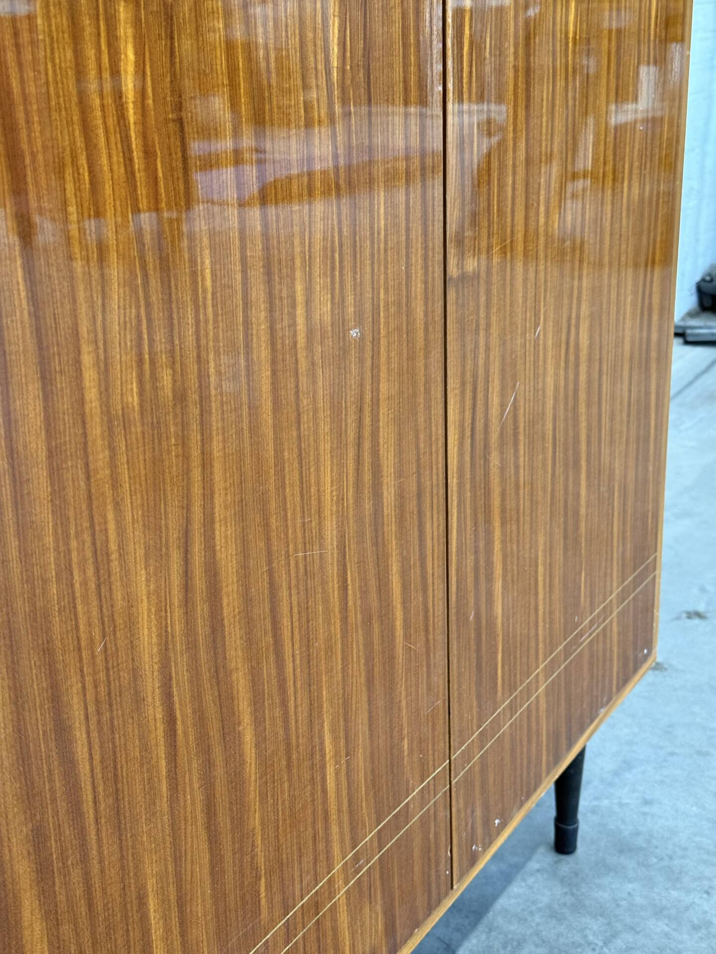 Vintage RVD Belgian Mid-Century Wardrobe — Lacquered Rosewood Veneer &