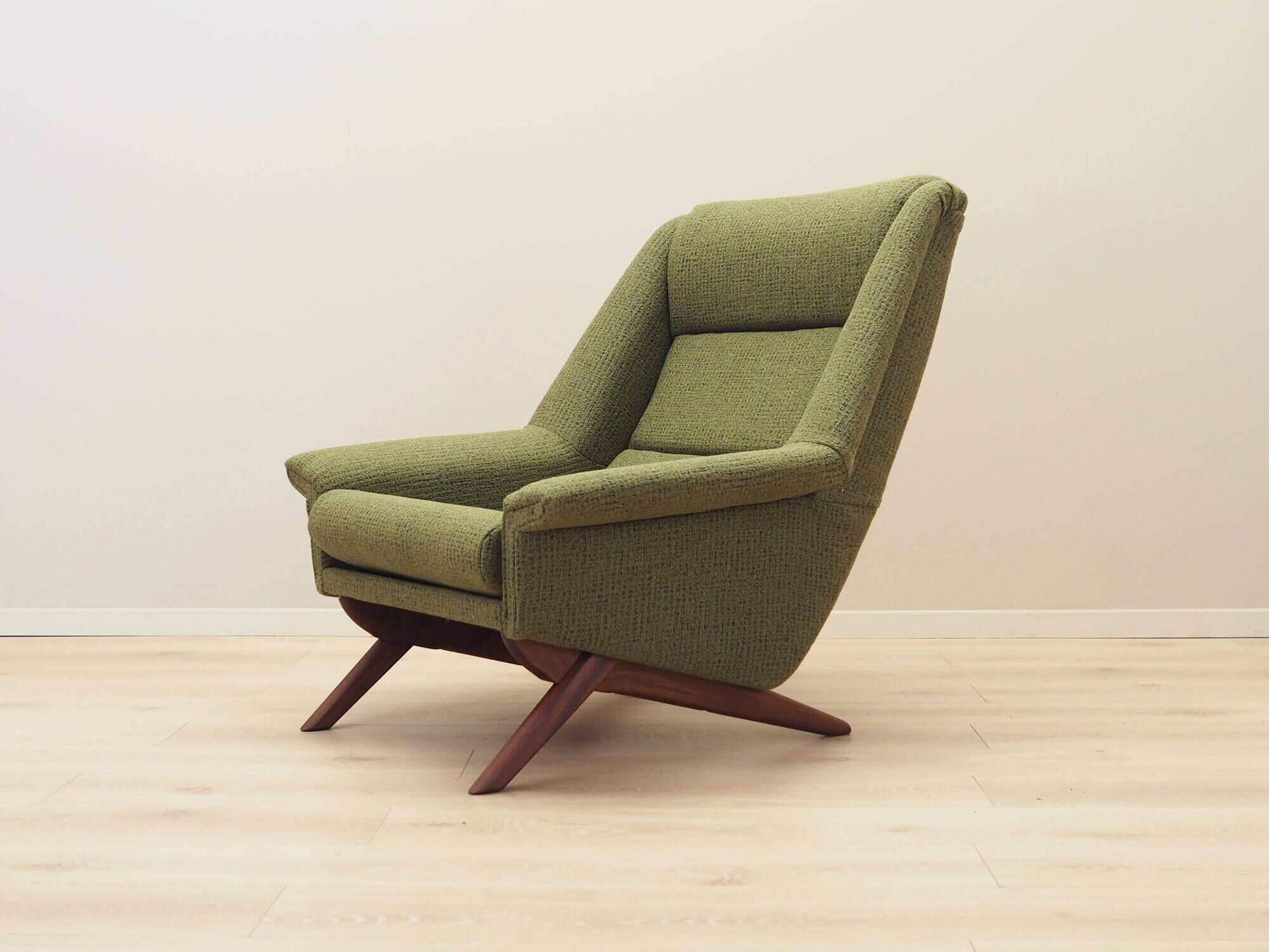 Fauteuil vert, design danois, années 1970, fabrication : Horsens Møbelfabrik