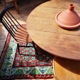 Round table in oak tapered feet with extension cords