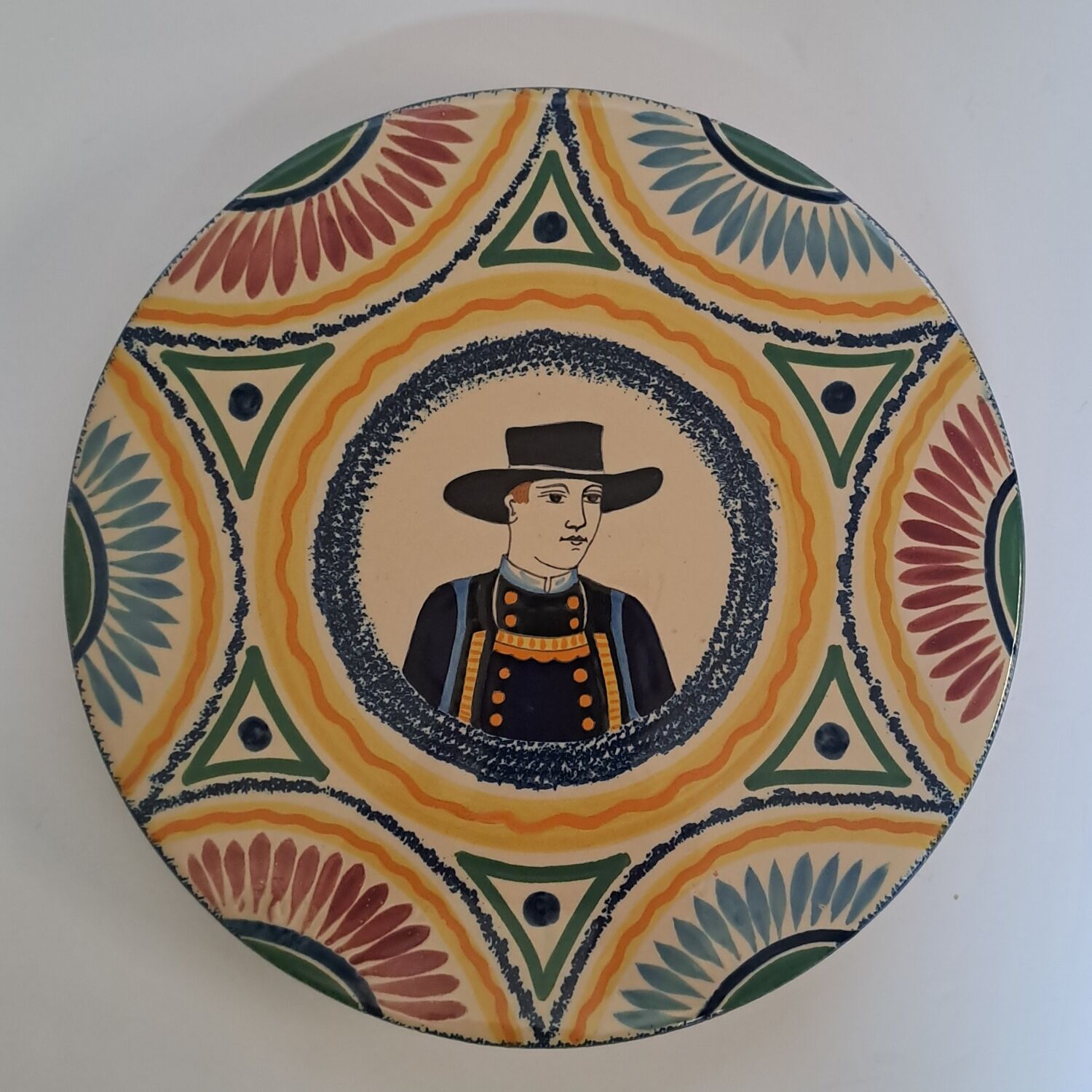 Henriot Quimper trivet