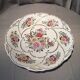 Plat a tarte ou plat decoratif porcelaine a decor floral