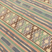 Kilim Vintage Anatolien, Rayures Tribales et Motifs Géométriques Pastel