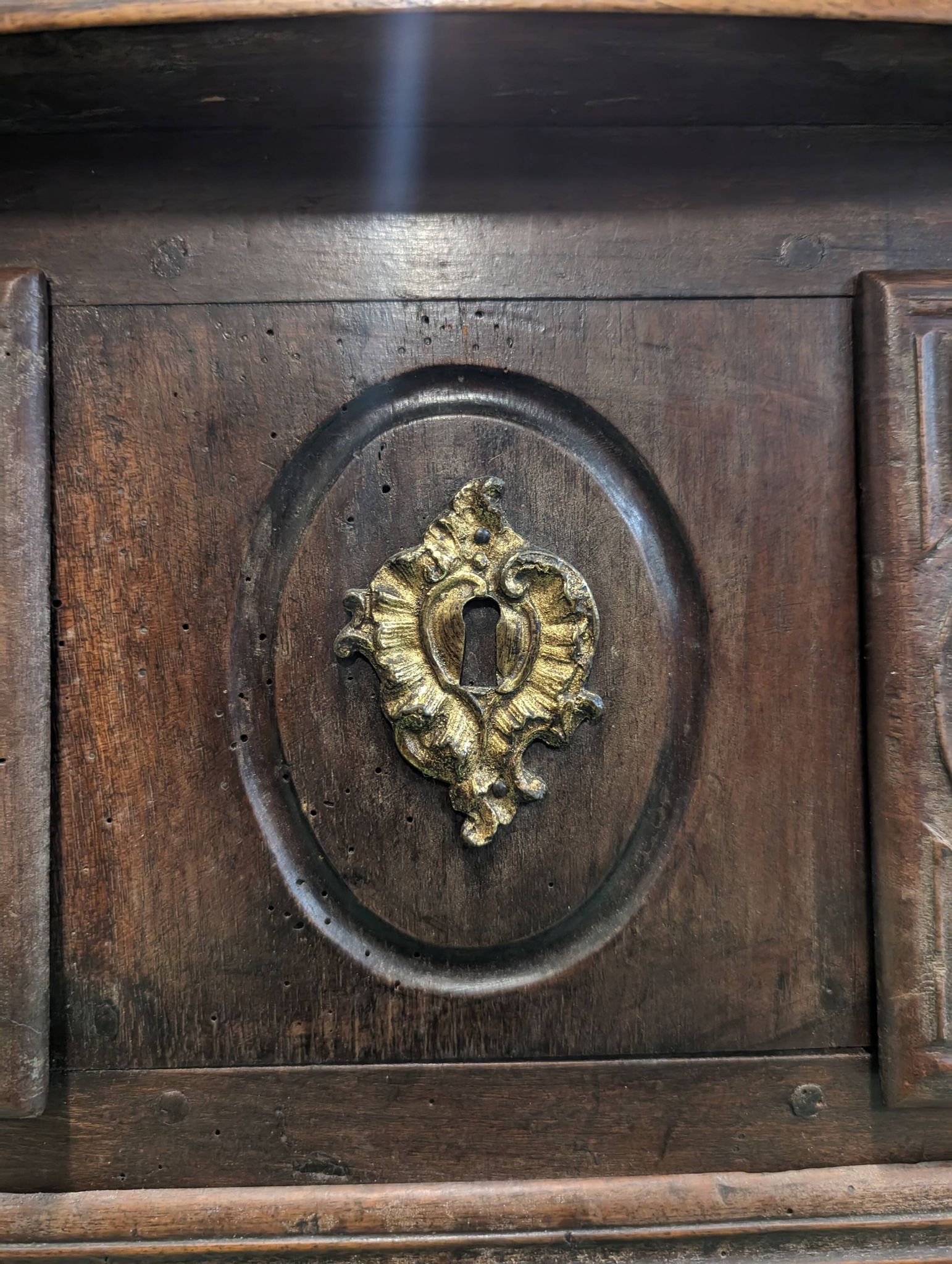 Louis XIV period chest of drawers in walnut