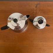 Théière et pot à sucre en cuivre