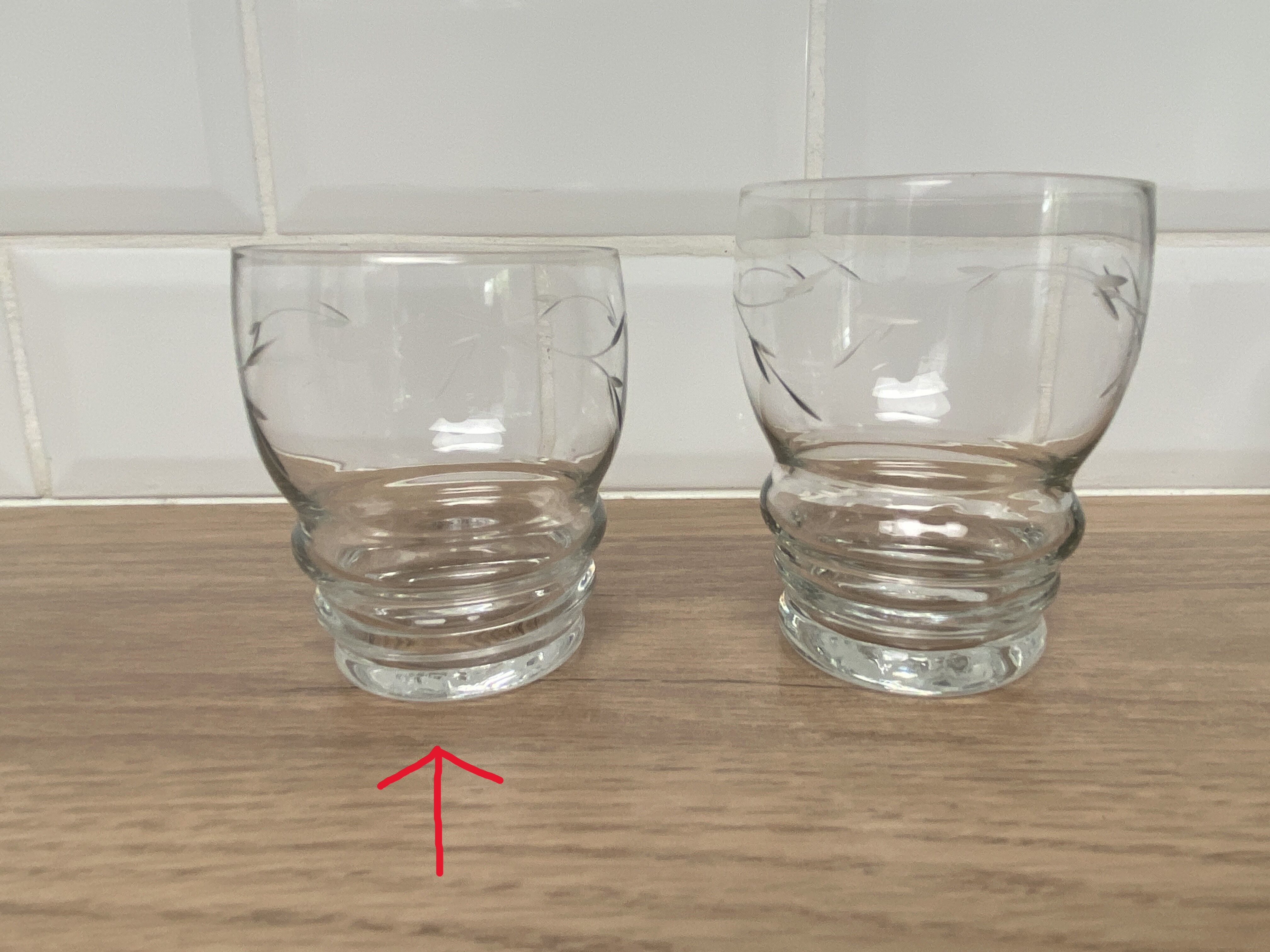 Set of 6 engraved glass wine glasses