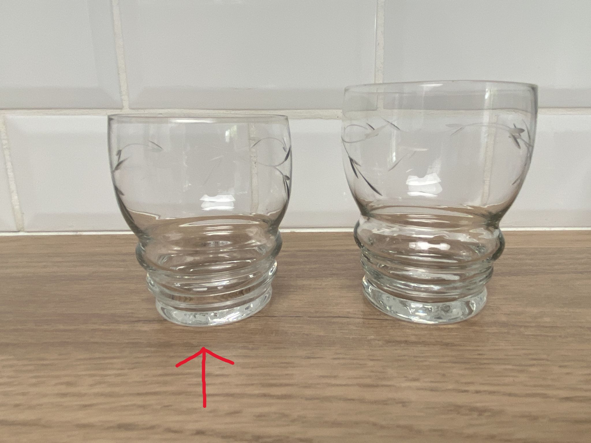 Set of 6 engraved glass wine glasses