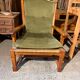 Fauteuil vintage bois et velours vert olive