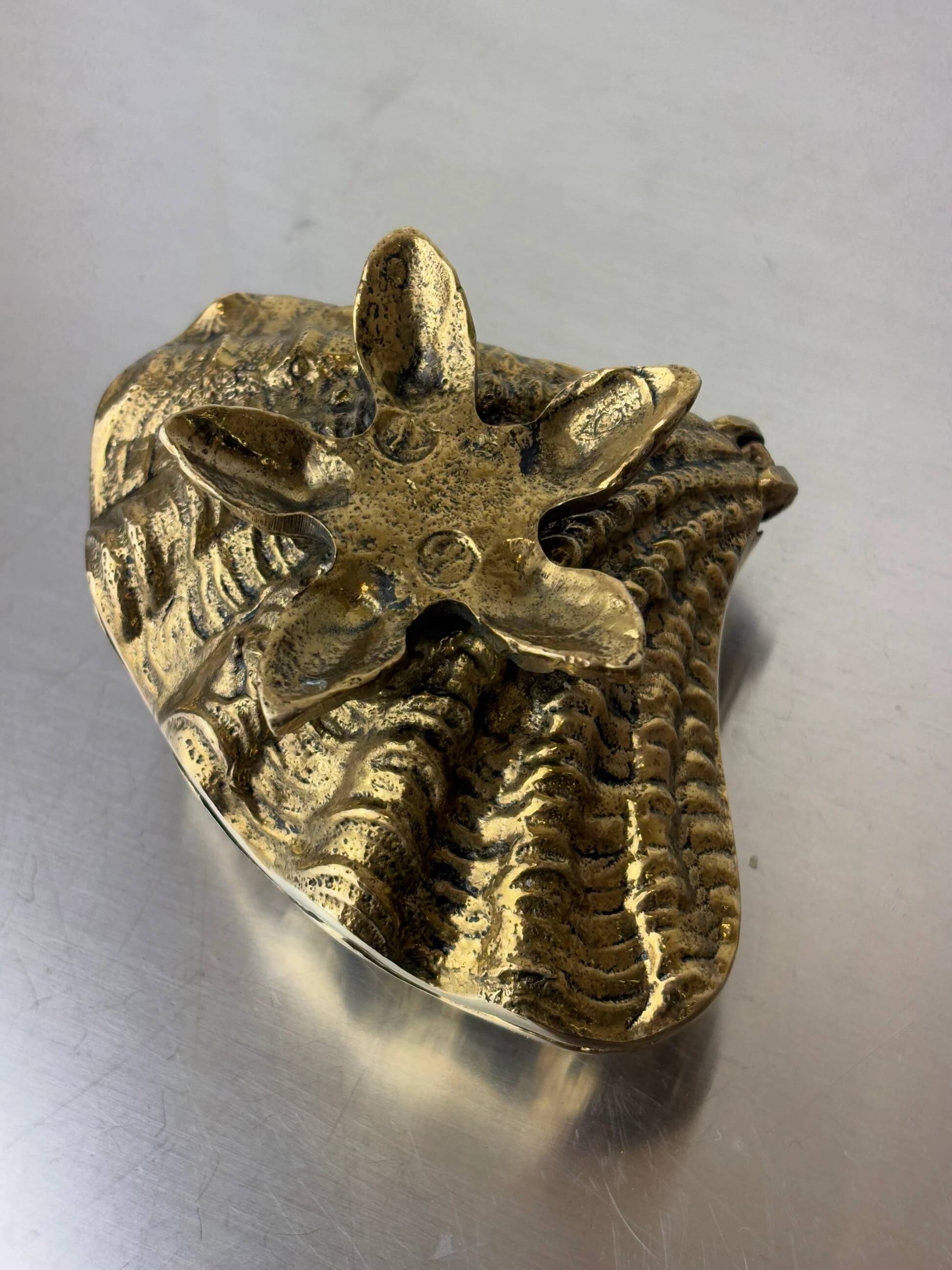 Boîte à bijoux en forme de coquillage en bronze, Italie, années 1970