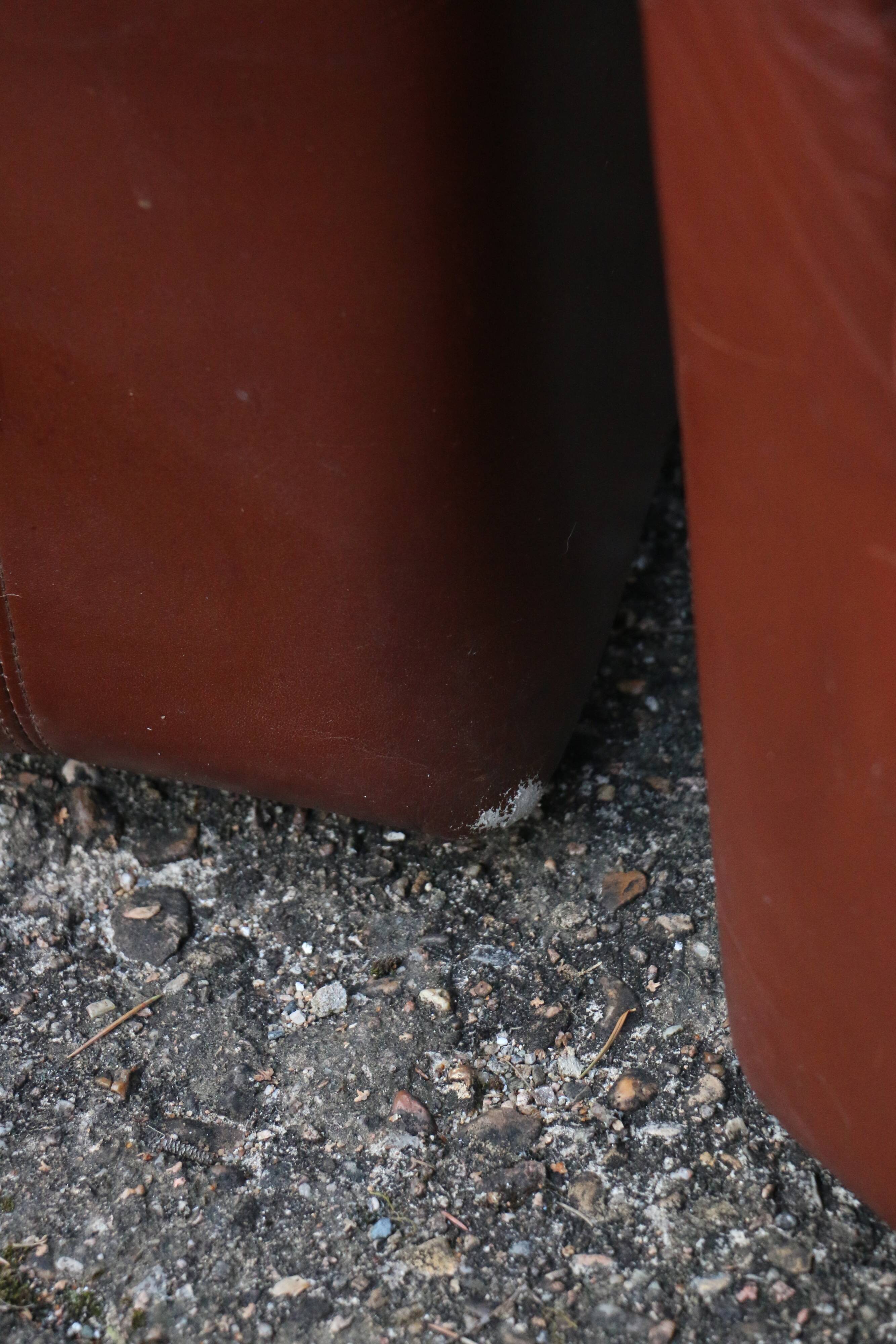 Pair of armchairs with very soft leather ears 80s