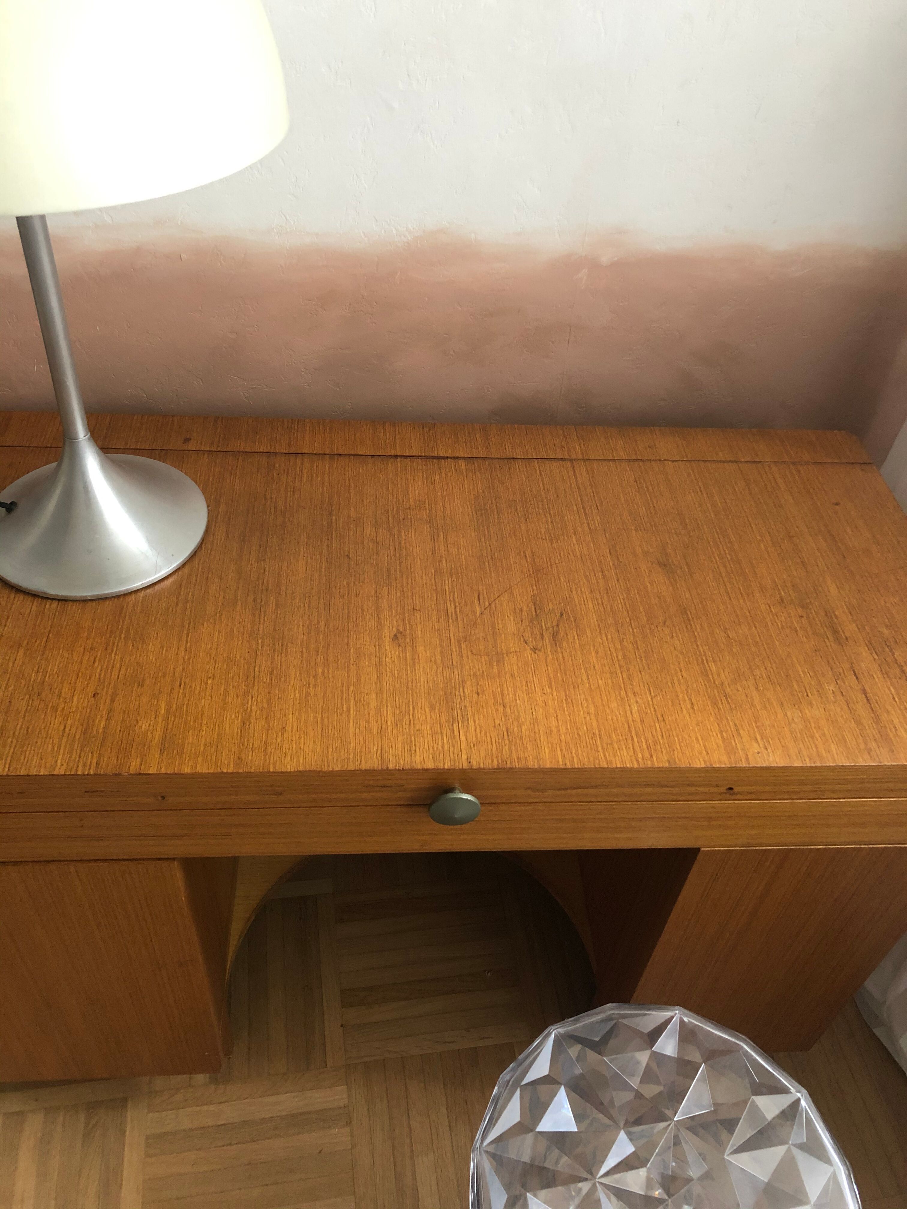 Hairdresser's office of the 1950s