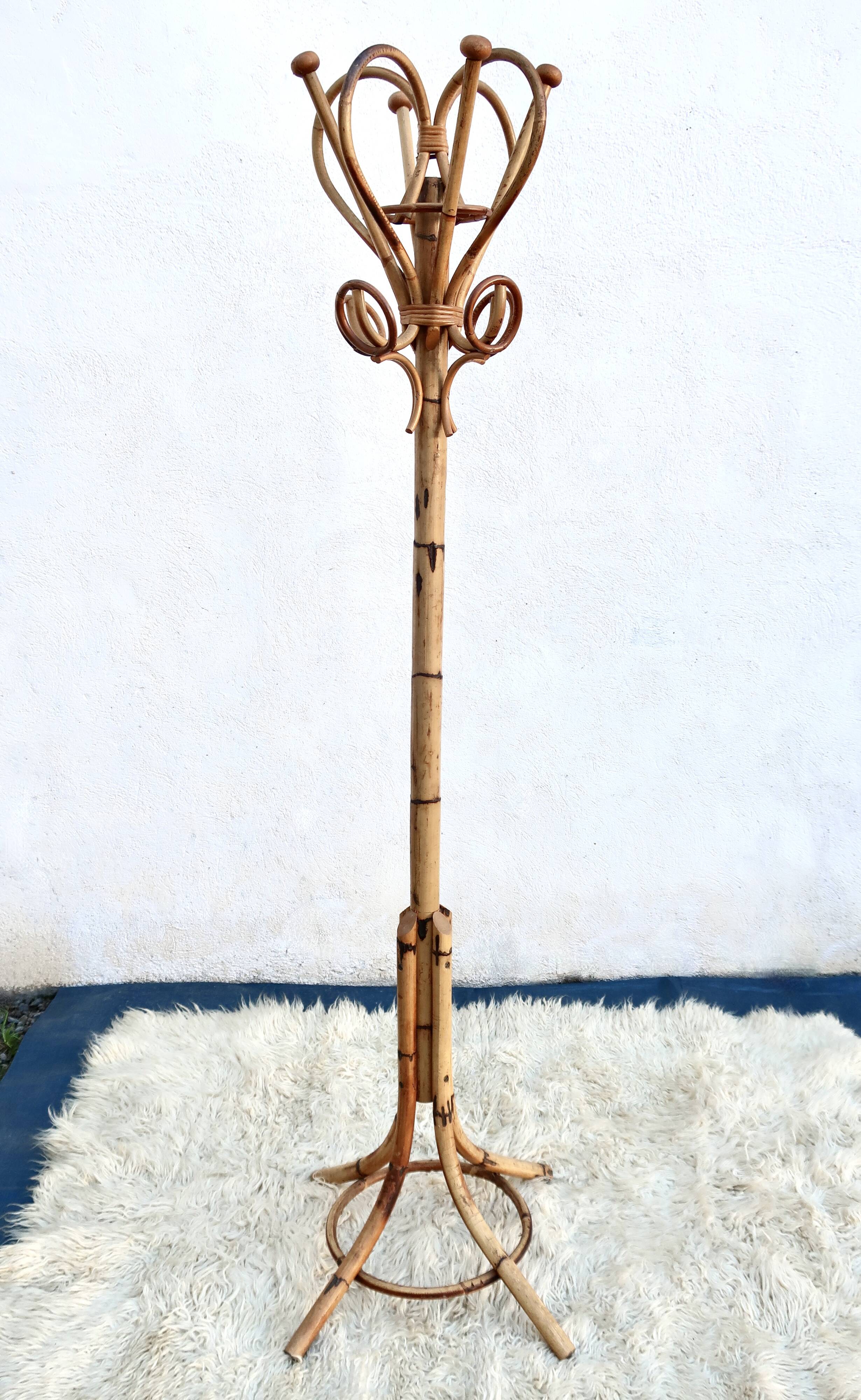 Vintage bamboo and rattan parrot coat rack, 1960s, TBE