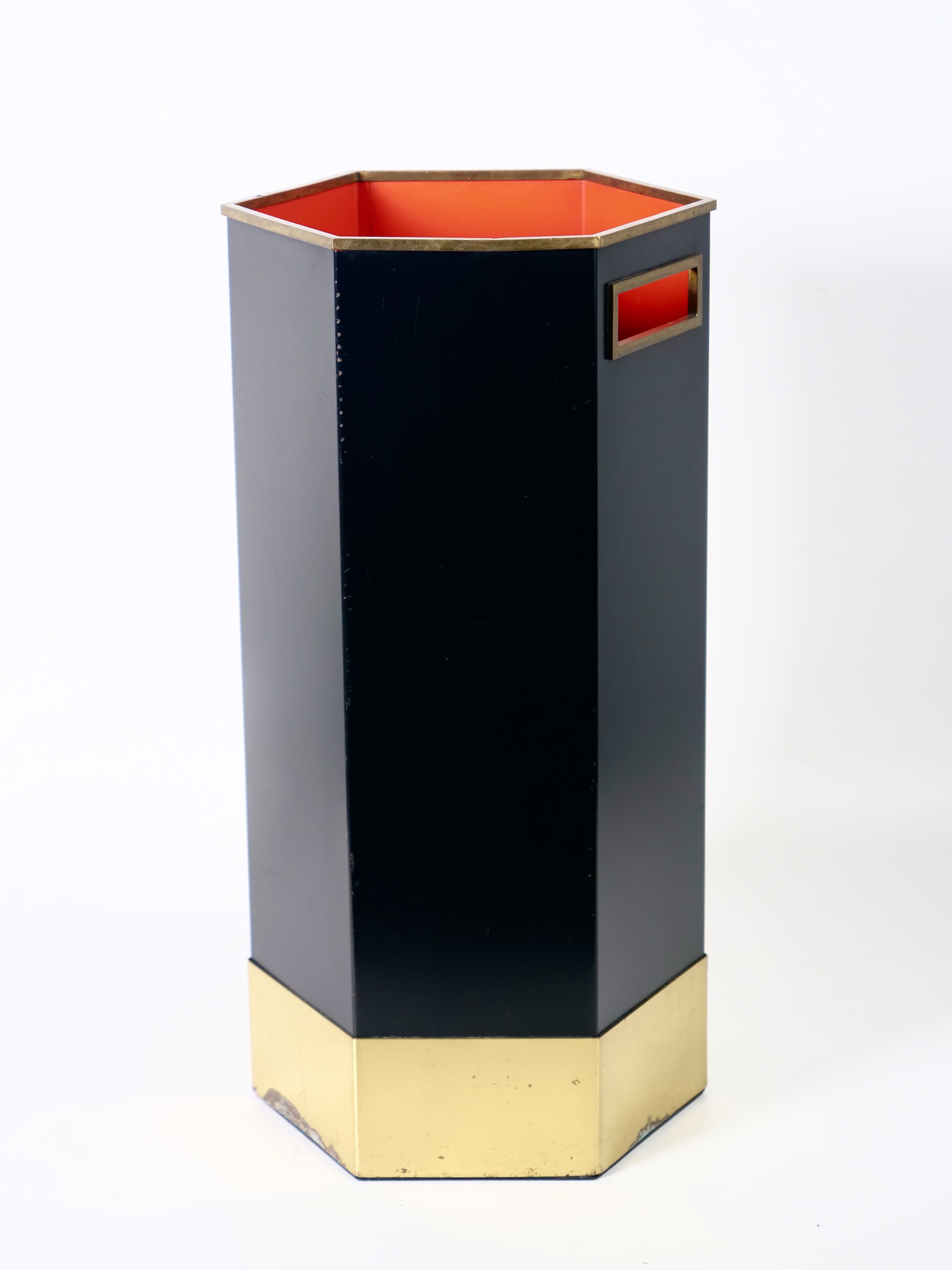 Geometric umbrella rack 60s Velca Legnano