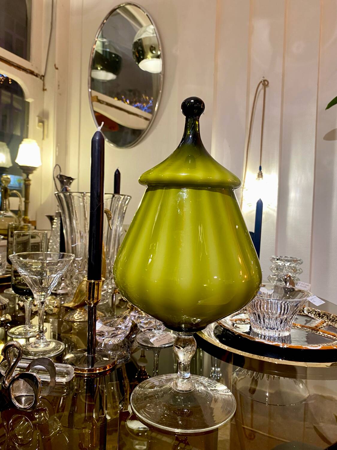 Empoli opaline glass candy box 1960