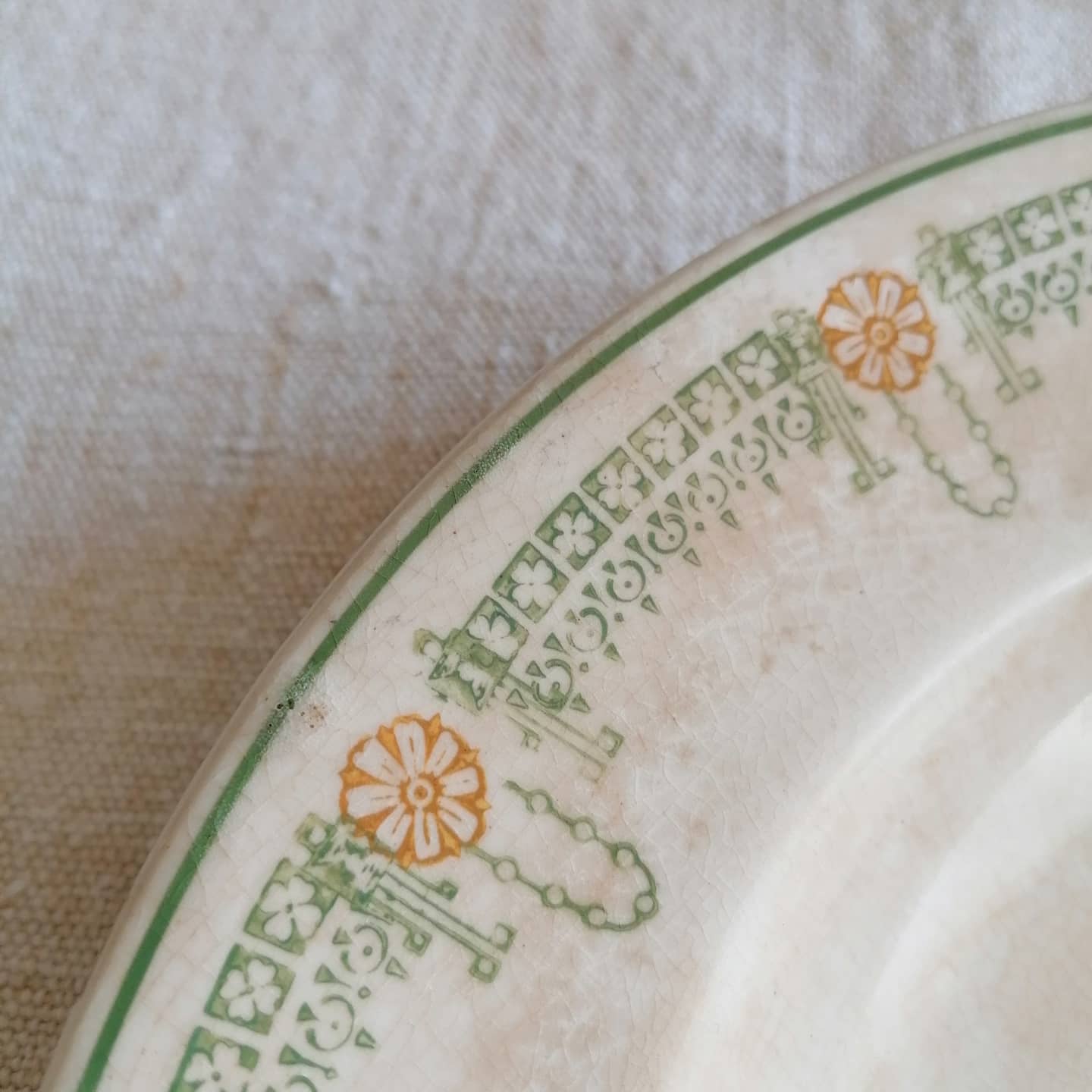 Lot de 8 assiettes creuses en faïence de Longwy