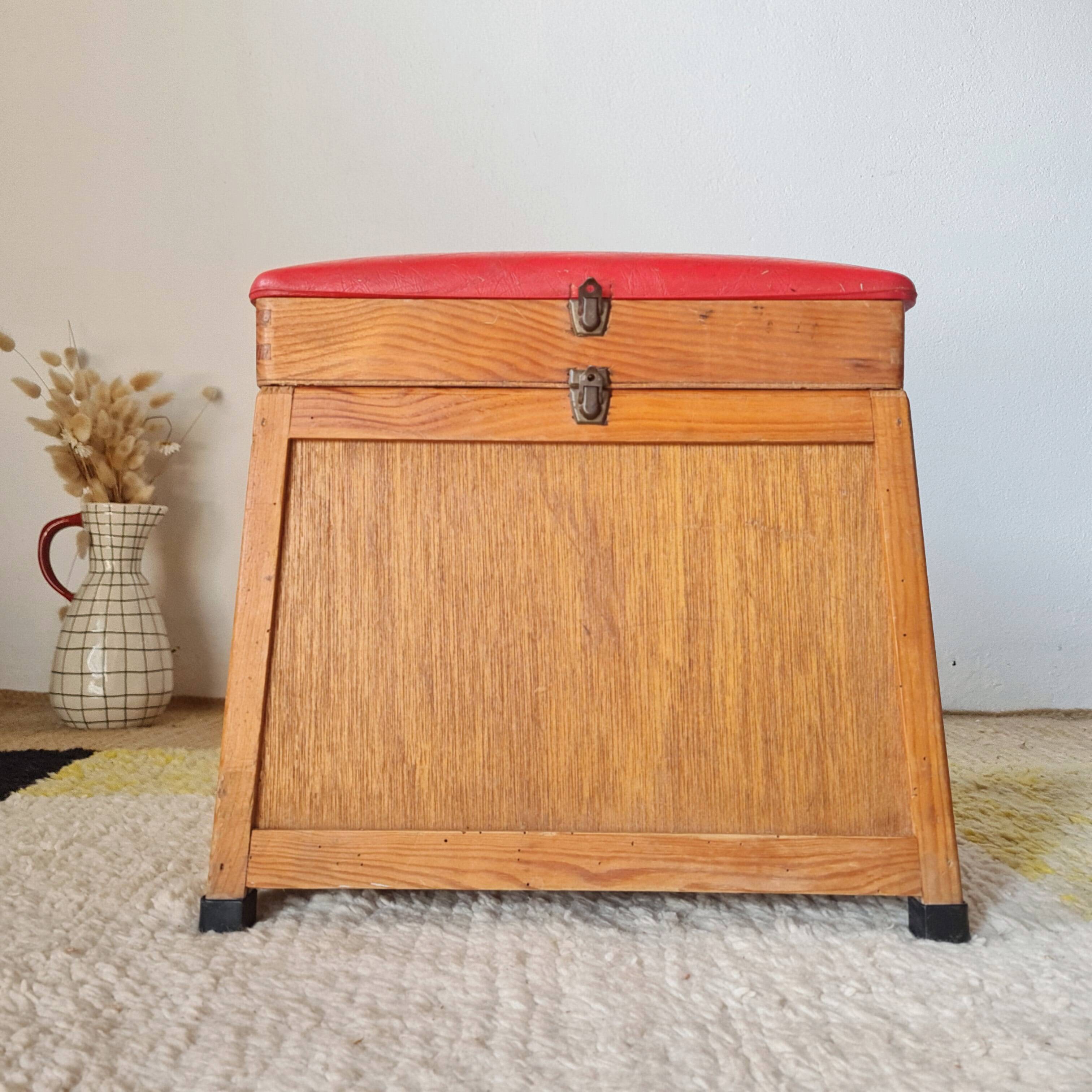 Vintage fisherman’s chest – Work stool with faux leather seat