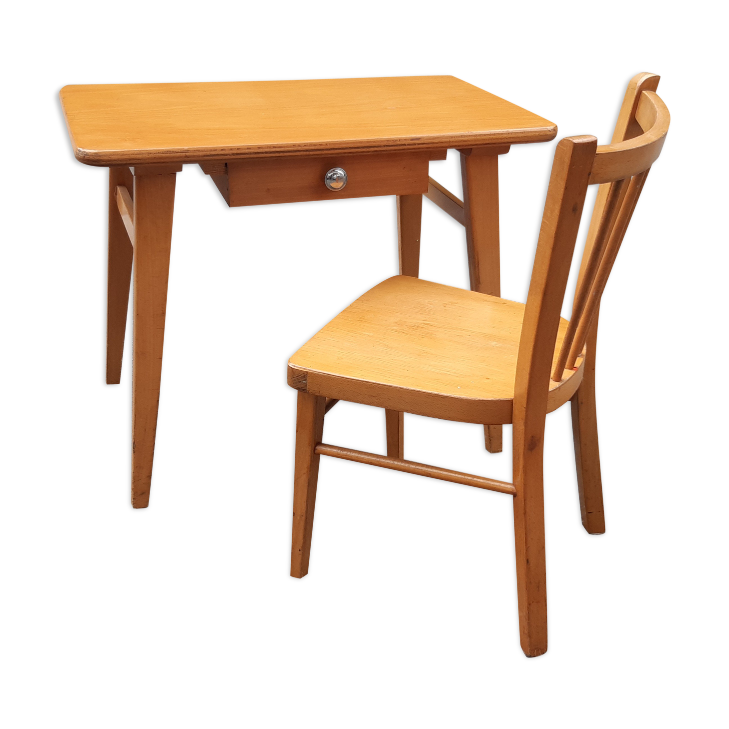 Baumann desk and his chair