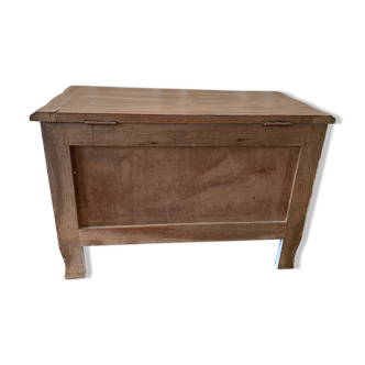 Coffre en bois