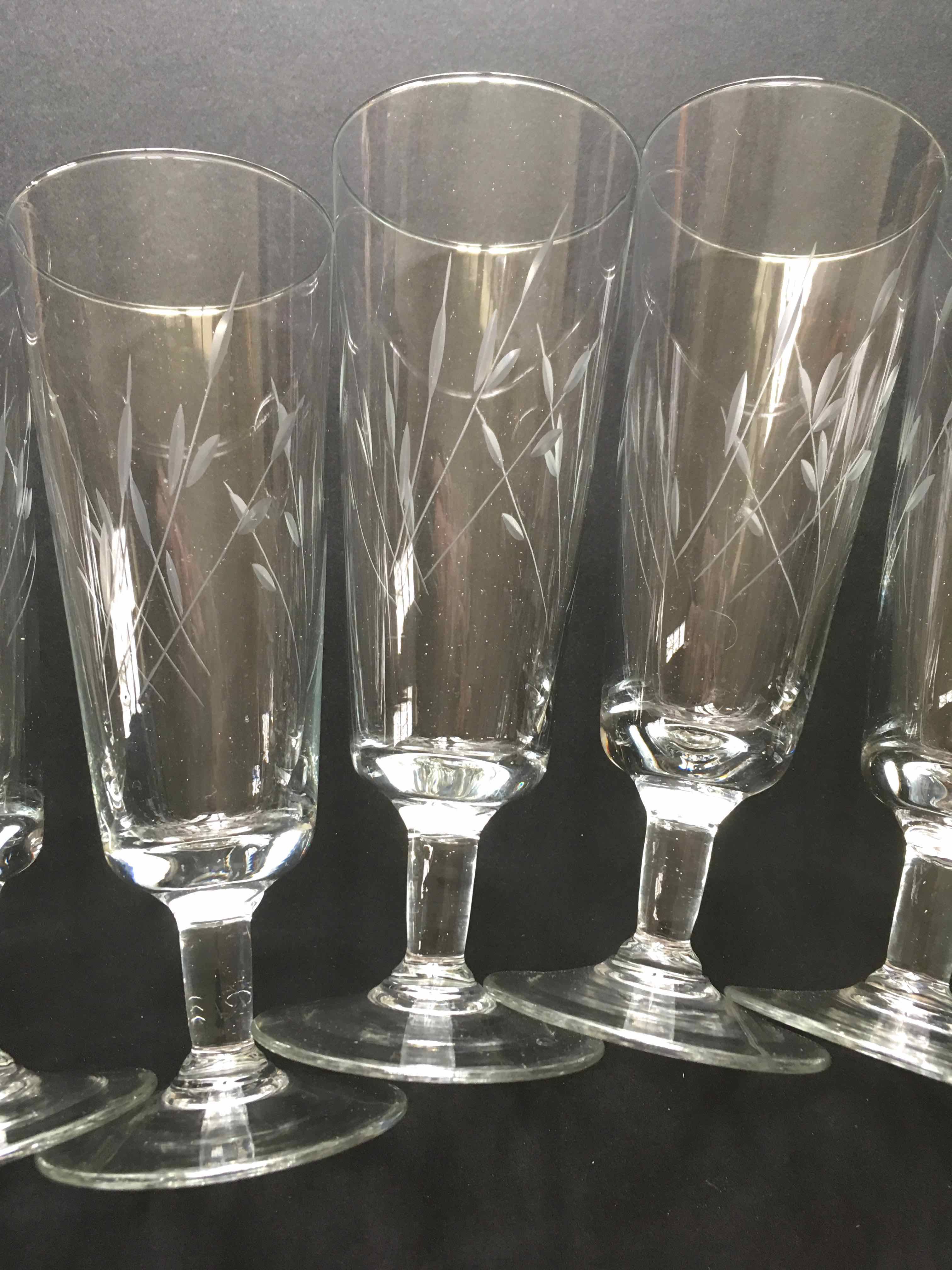 Set of 10 chiseled crystal champagne flutes