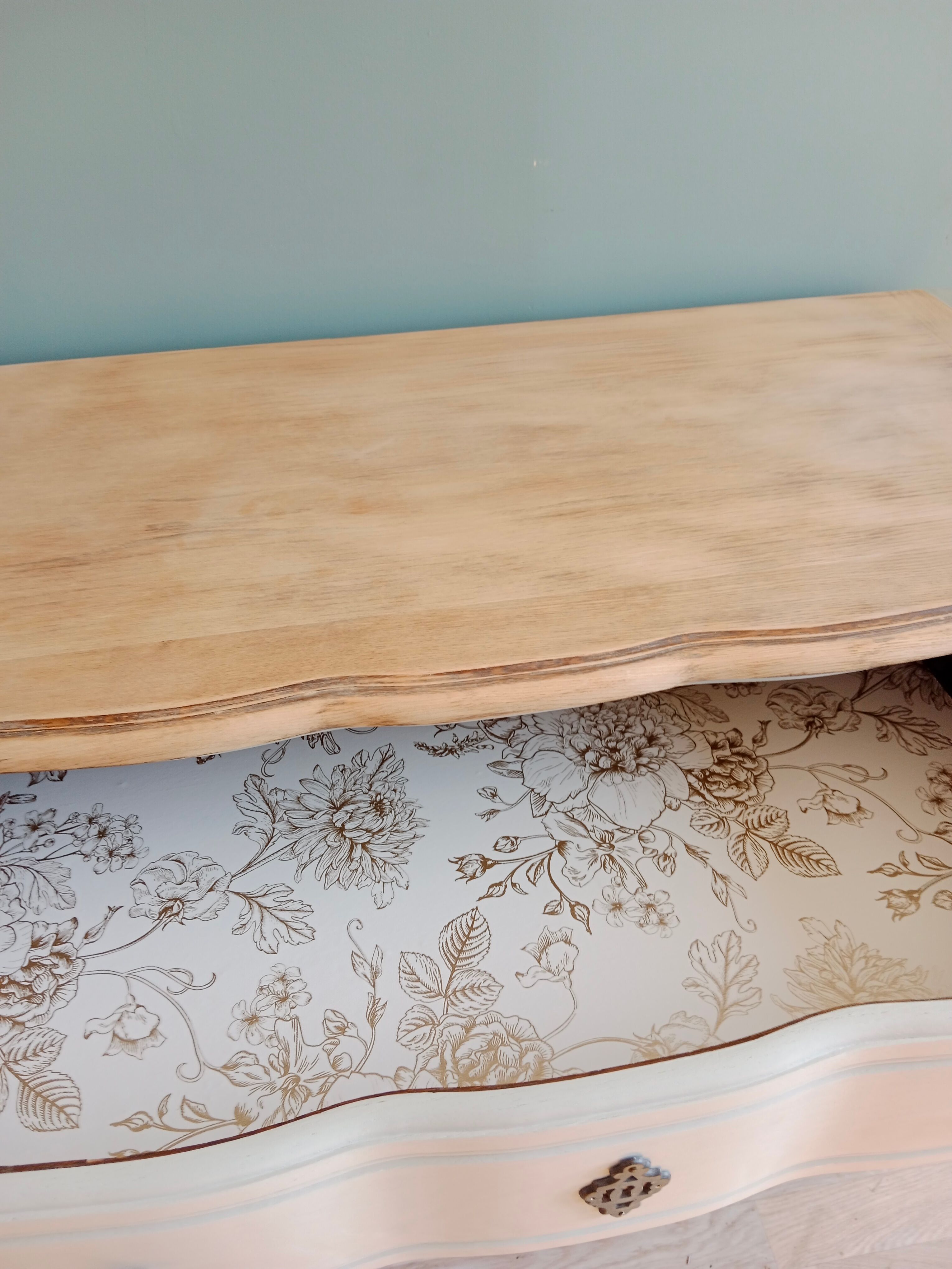 Chest of drawers crossbow oak