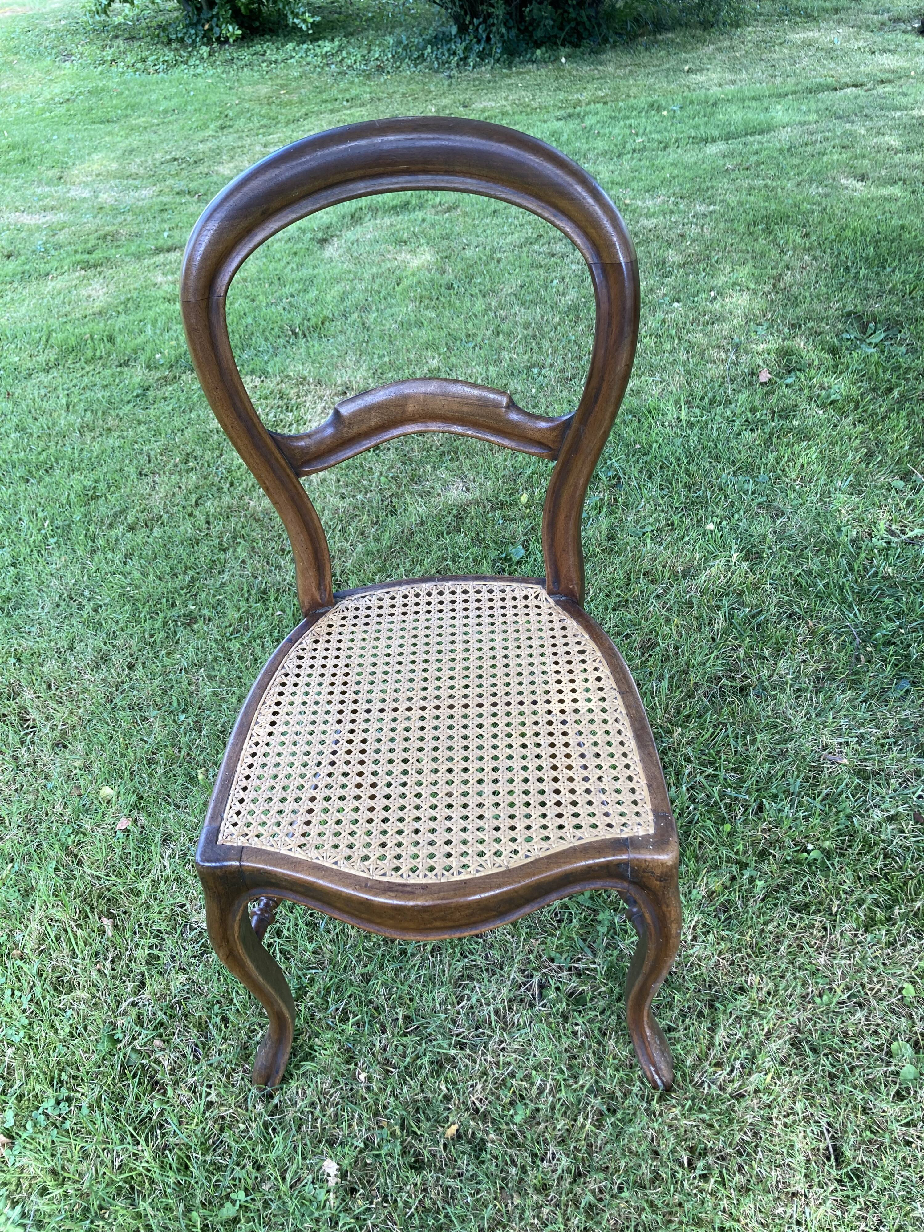 3 chaises cannées de style louis Philippe