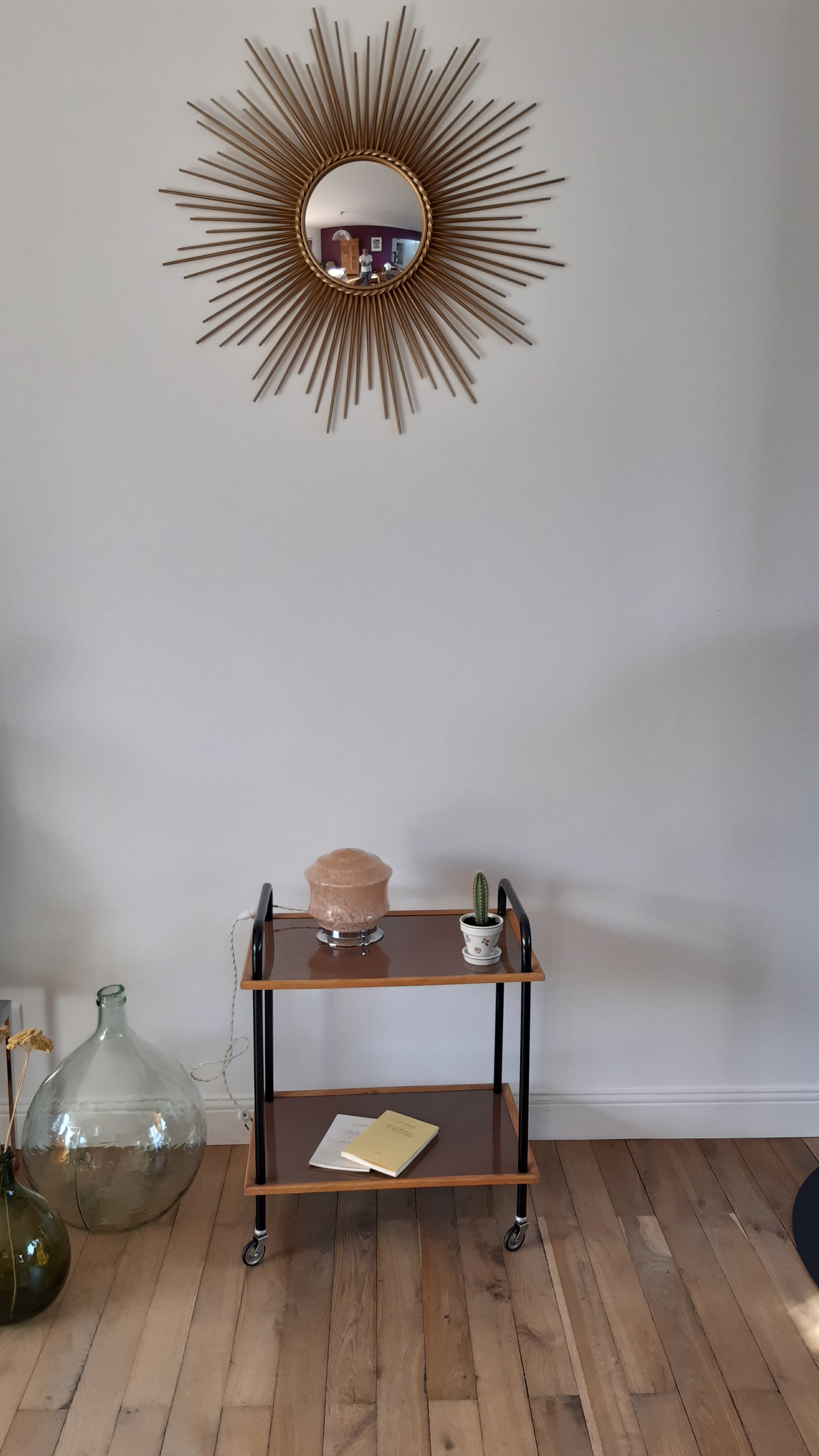 Served in beech wood and formica 60s