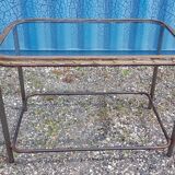 Table avec ancien hublot de bateau en  laiton avec piètement en fer / 110 X 70 X 76 cm