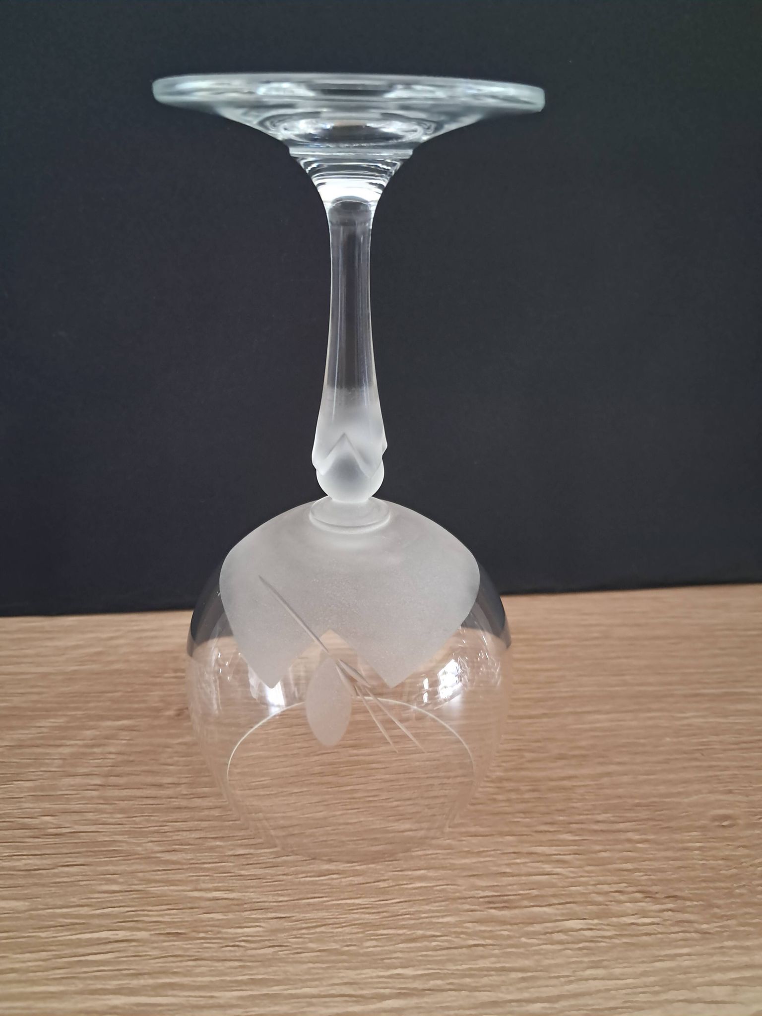 3 verres à vin  ballon en cristal de bohème
