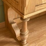 Antique display cabinet in solid pine