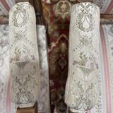 Paire de fauteuils à la reine de style Louis XVI