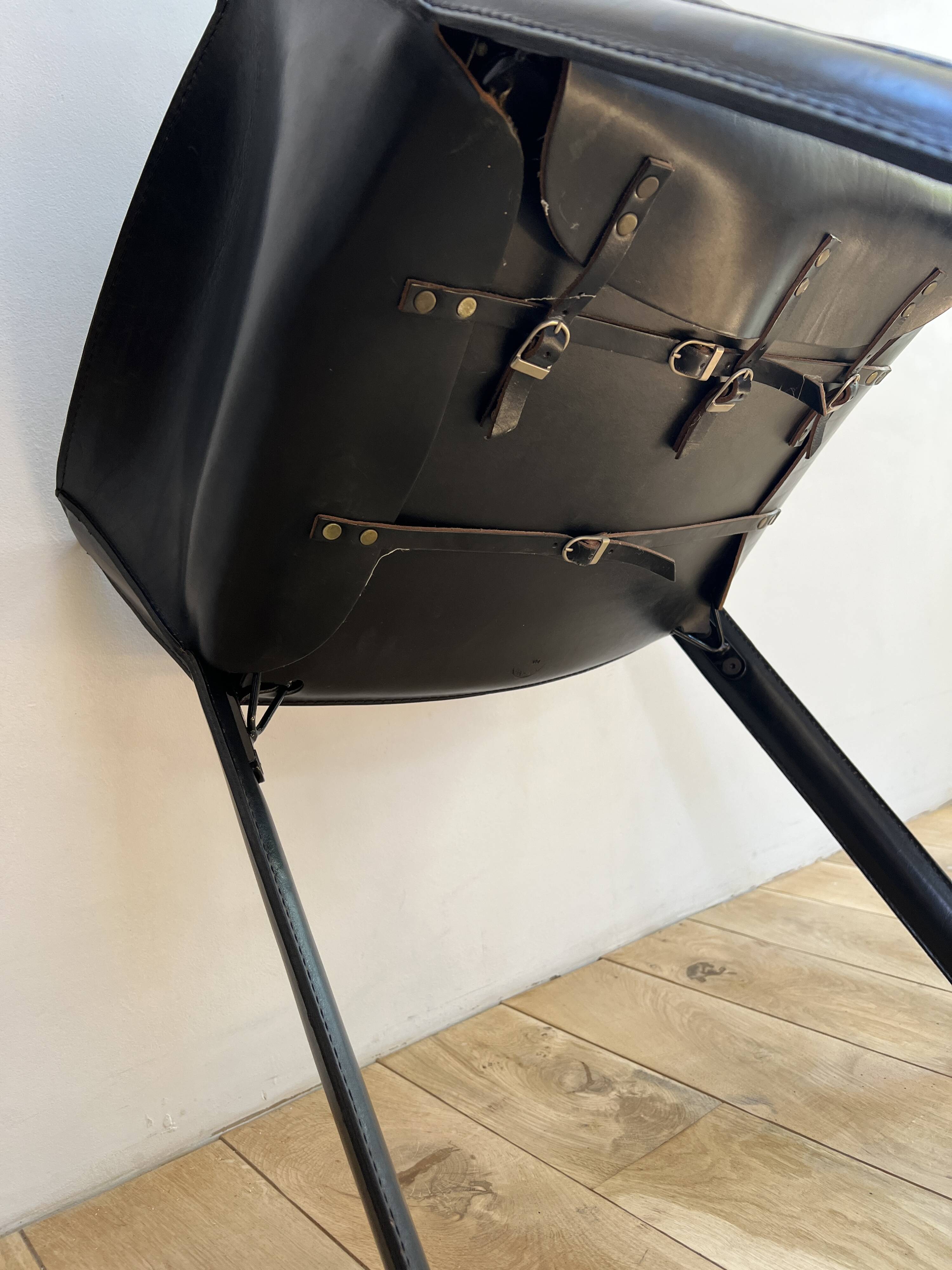Set of 6 black leather armchairs from the 1970s