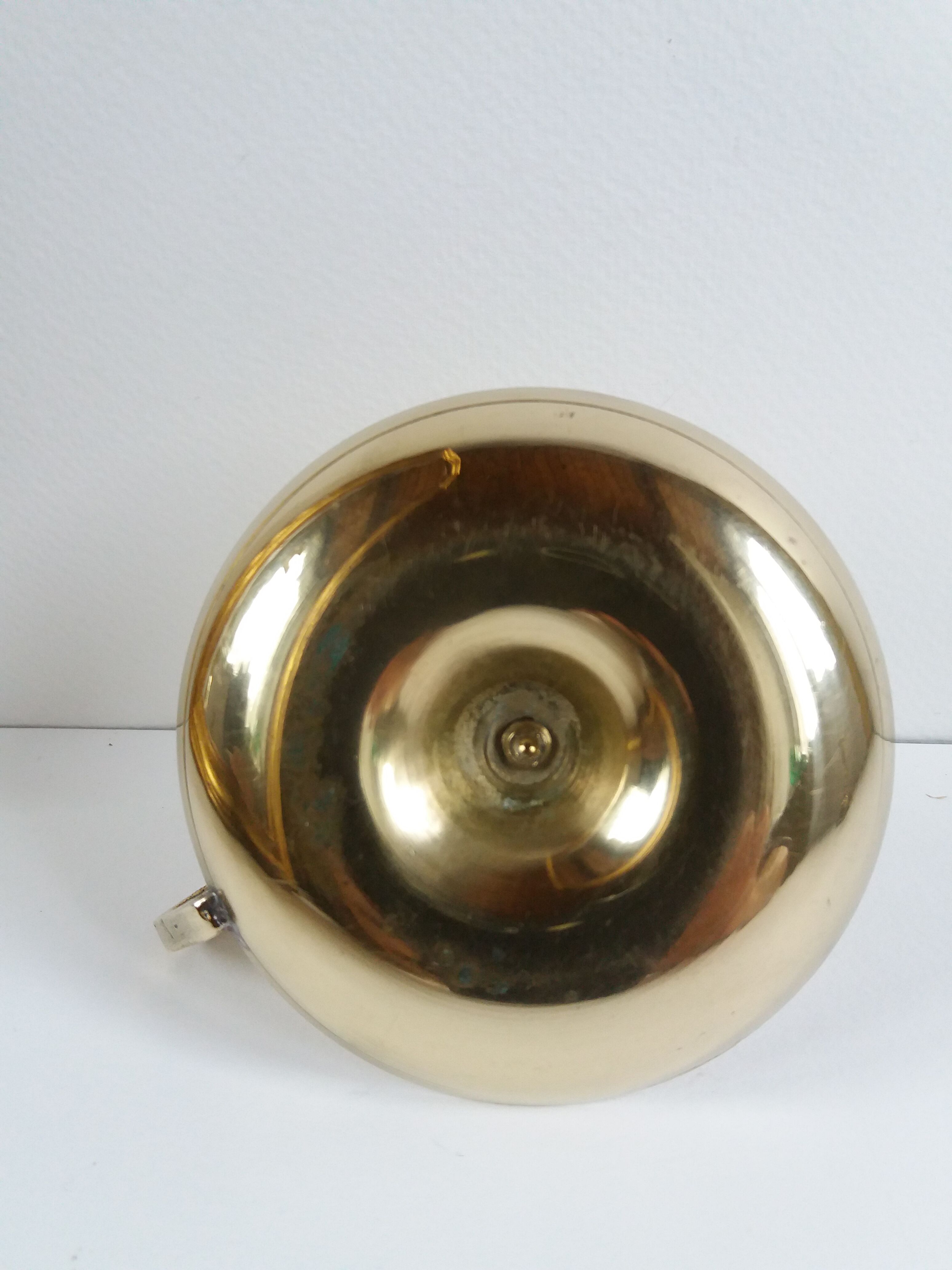 Golden brass cellar rat bougeoir