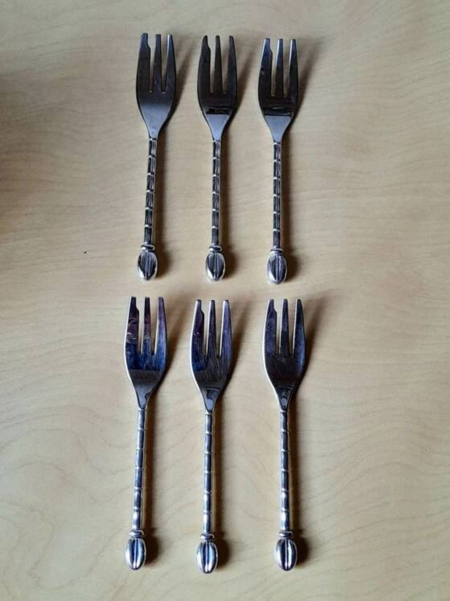 Silver-plated dessert forks