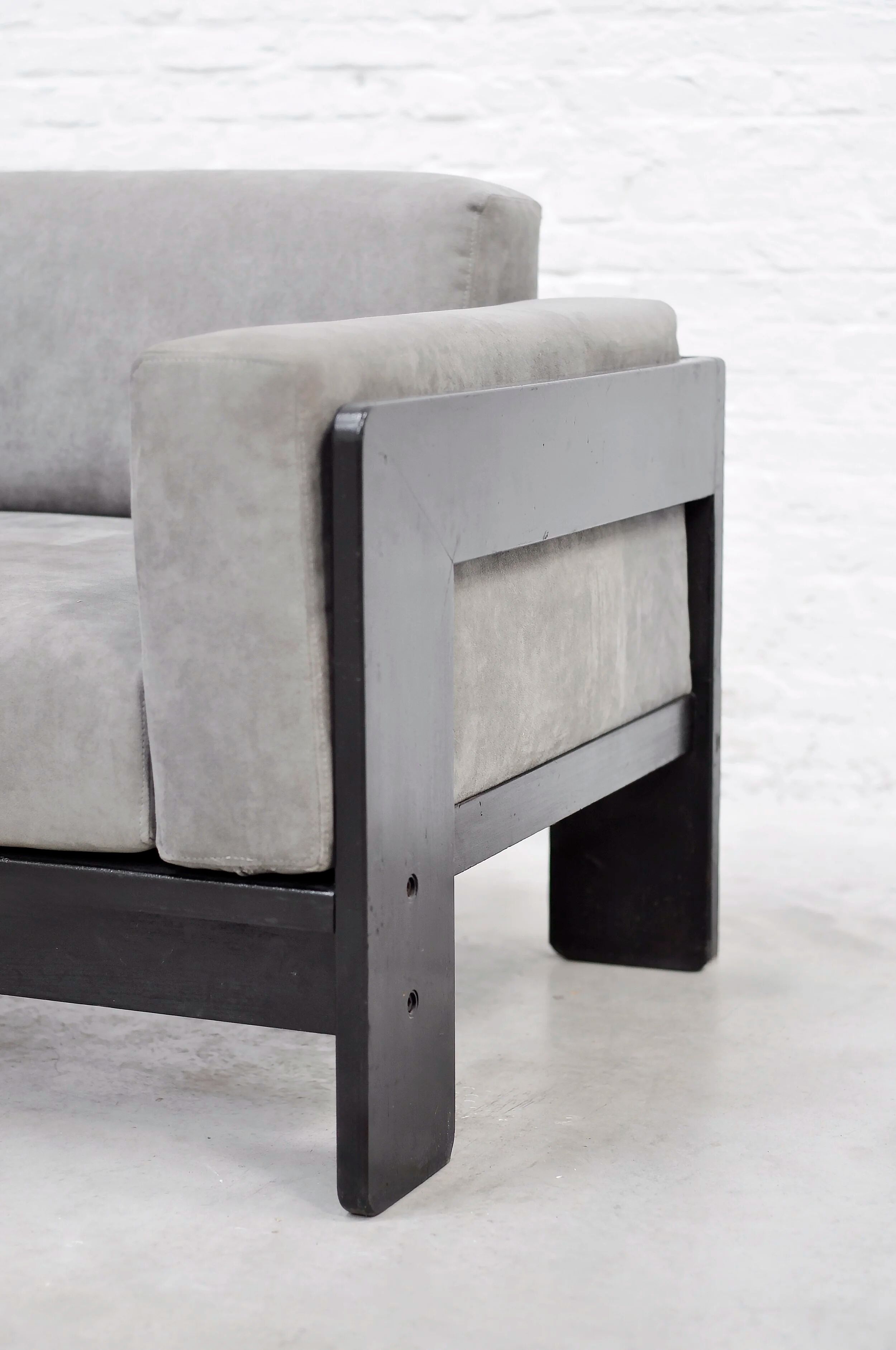 Bastiano sofa by Tobia Scarpa for Gavina in grey suede and black wood, 1960s