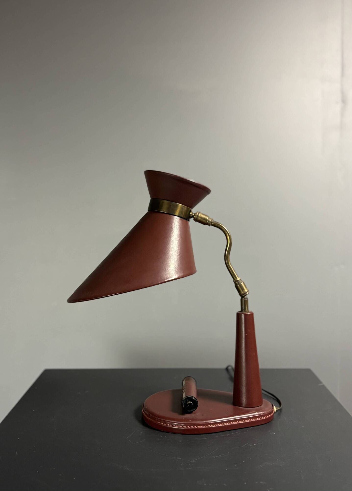 Midcentury leather wrapped French desk lamp style of Jacques Adnet, 1950s
