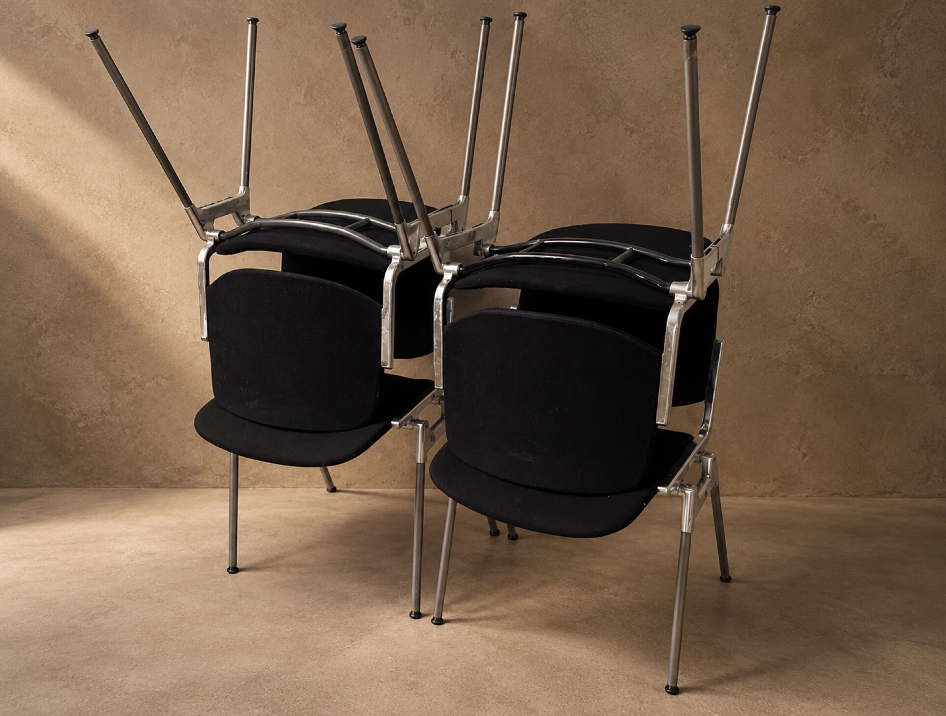 Set of 4 Castelli DSC 106 chairs by G. Piretti.