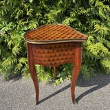 Small table or bedside table in the shape of a heart in marquetry. Style Louis XV