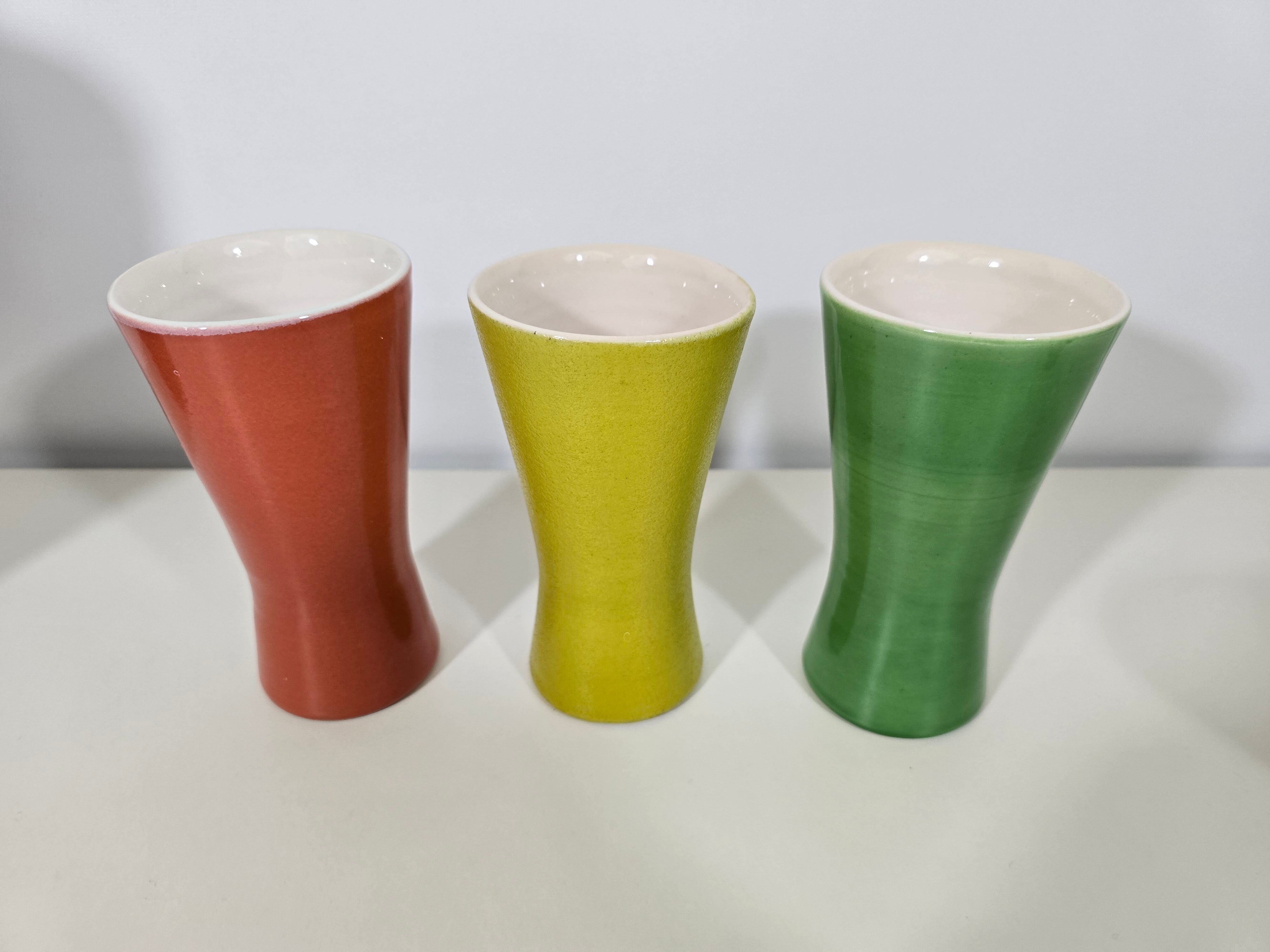 Pitcher and 6 cups model 860 by Pol Chambost in ceramic from around 1950.