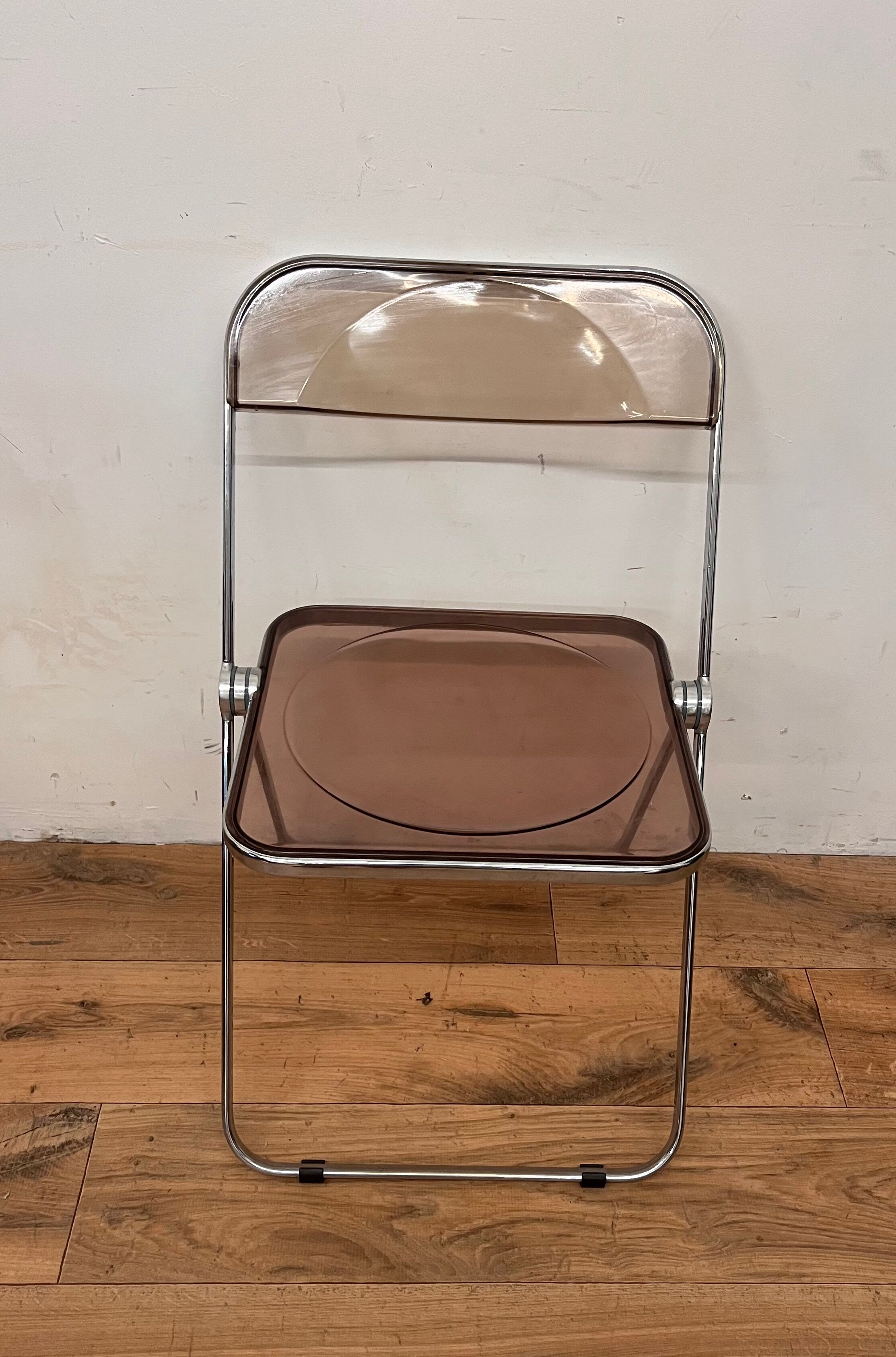 Chair "Plia" by Giancarlo Piretti for Castelli plexi