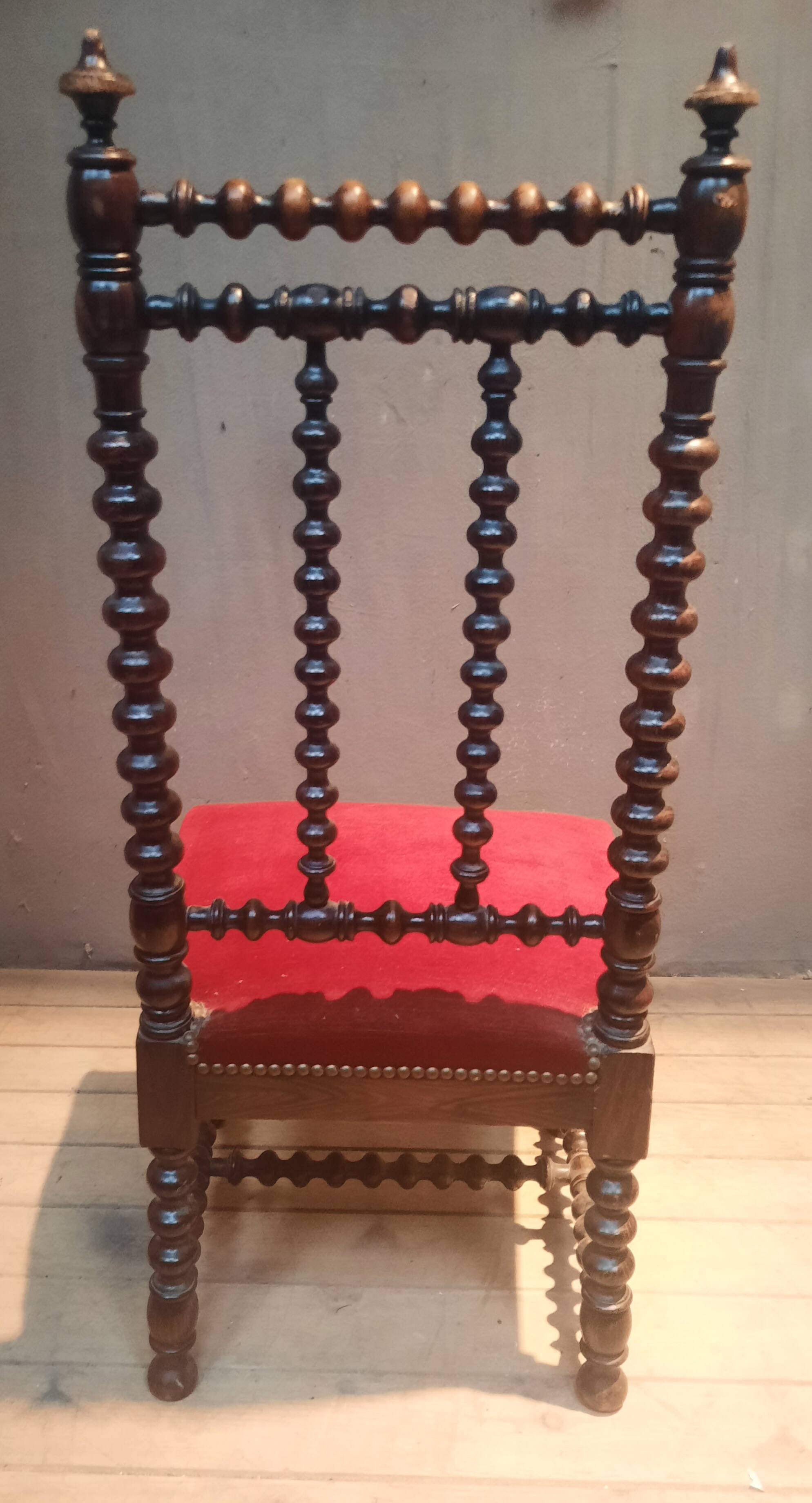 Napoleon III low chair in red velvet